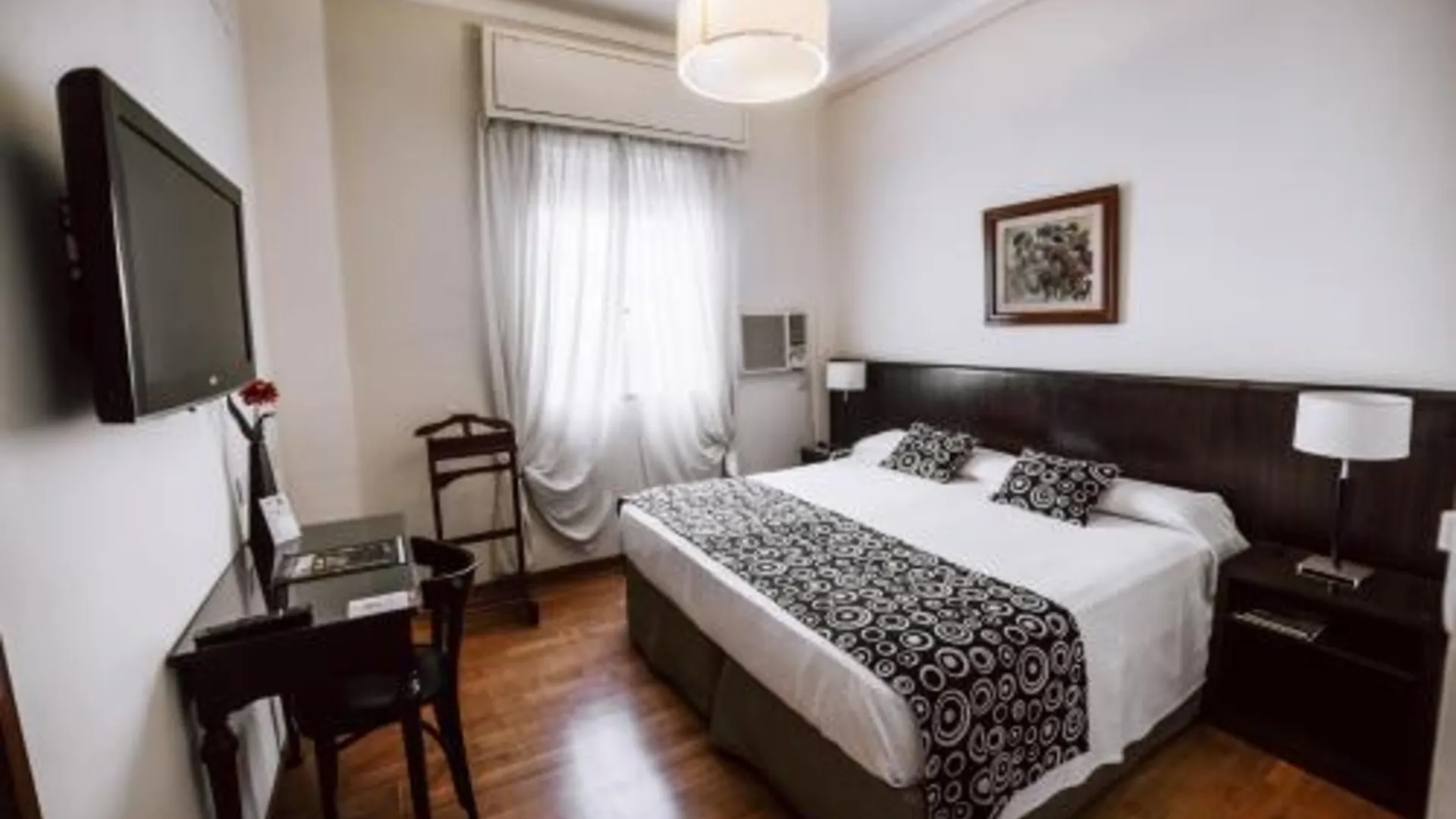 투쿠만 Hotel Carlos V 3성급 호텔 스위트룸