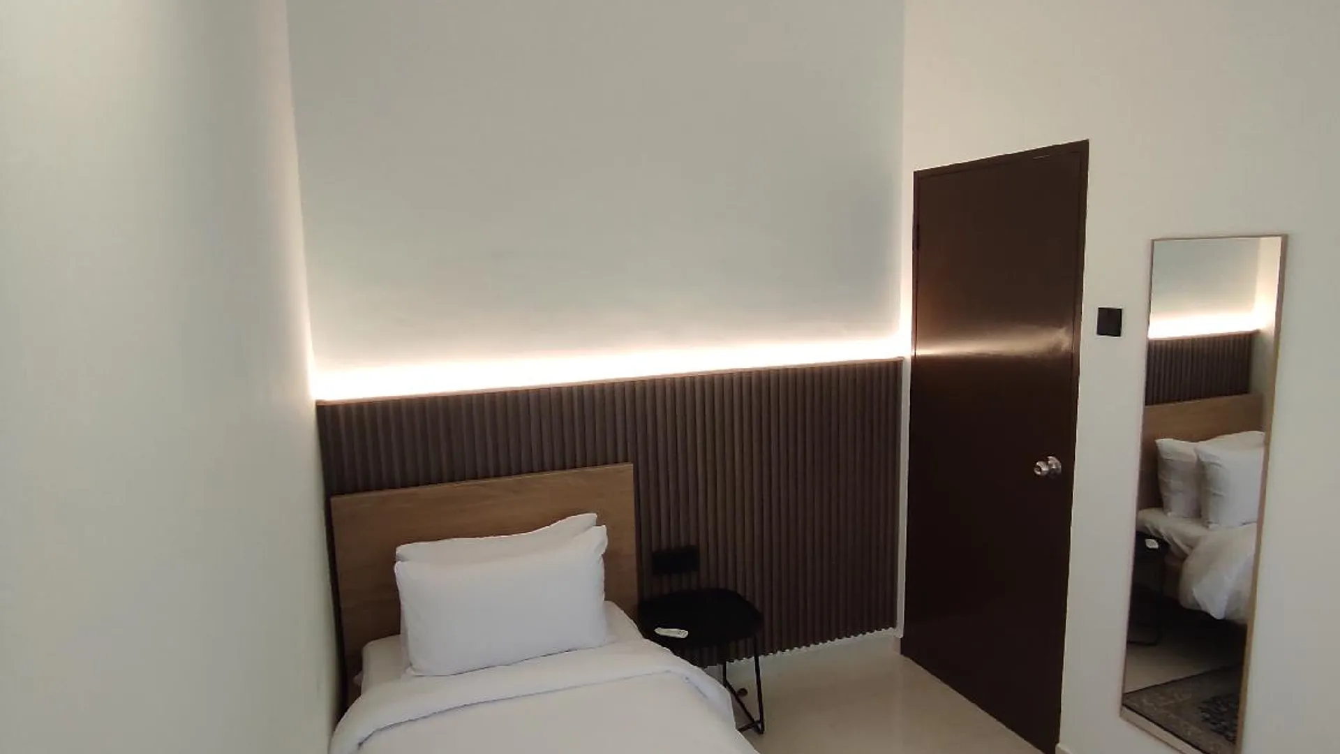 포트 딕슨 시 루사의 프라이빗 하우스 (1100m², 침실 3개, 프라이빗 욕실 2개) 3성급 싱글룸 부대시설