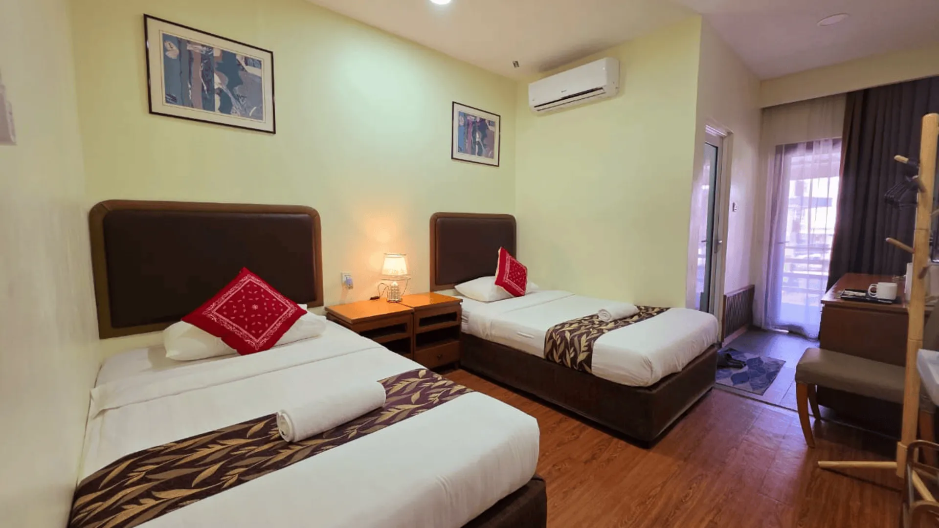 셈포르나 Grand Luxury Hotel 3성급 호텔 스위트룸