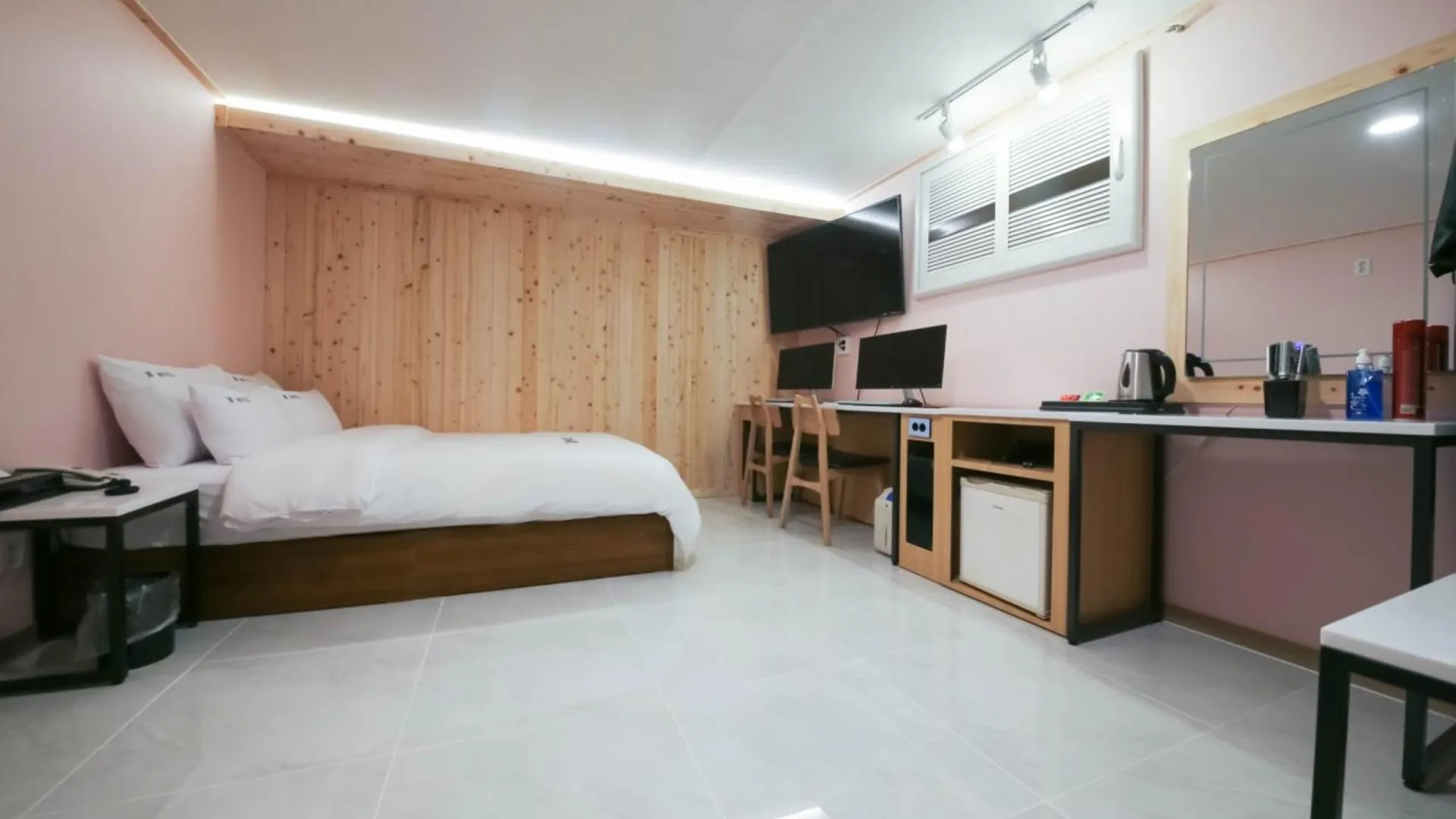 서울 노량진 N.Stay 2성급 호텔 객실