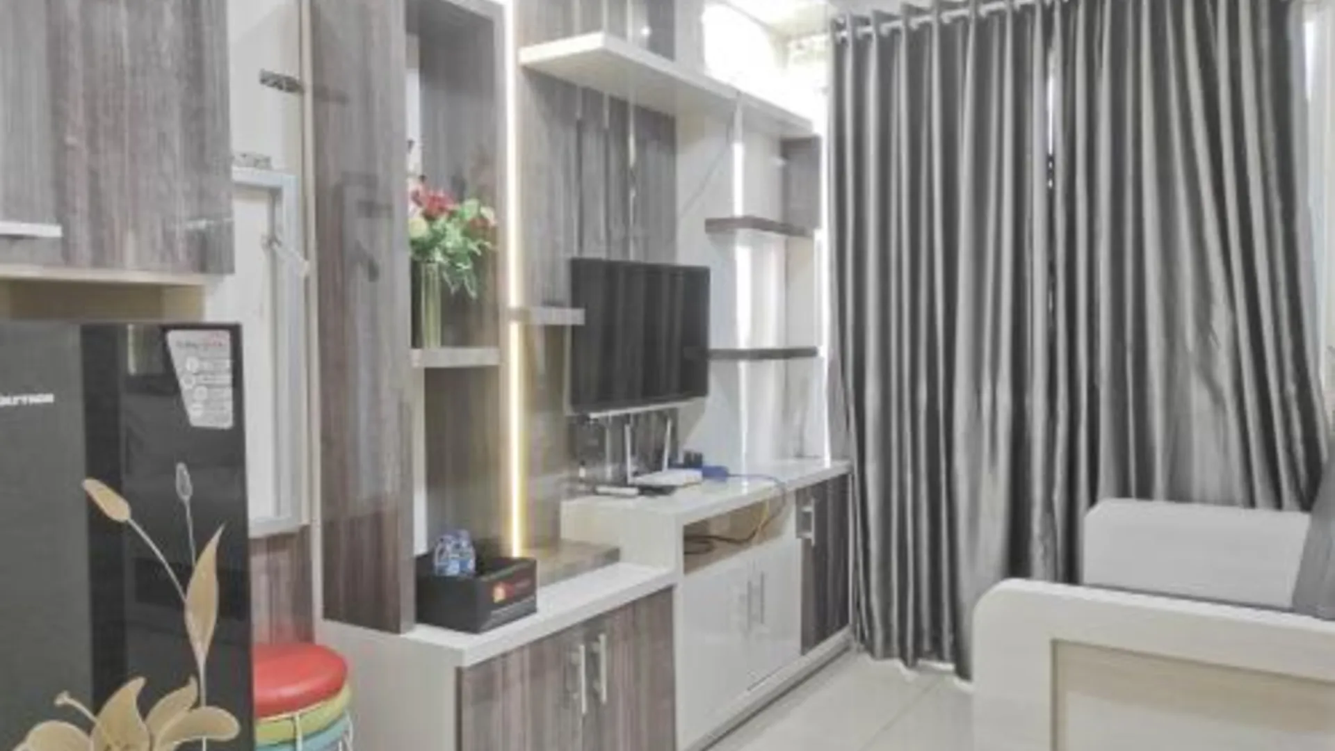 마카사르 Best Deal and Cozy 2BR Vida View Apartment By Travelio 3성급 싱글룸 스위트룸