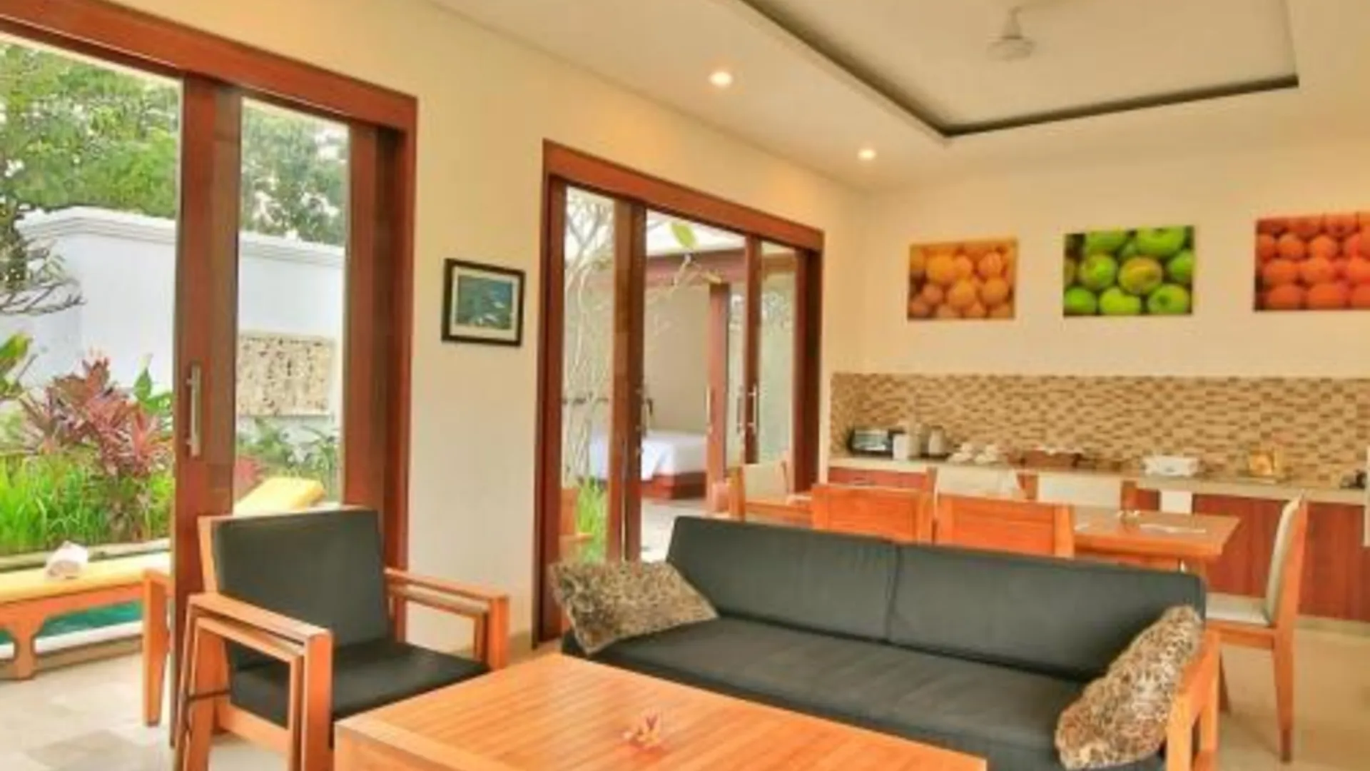 발리 Villa Solene 3성급 싱글룸 로비