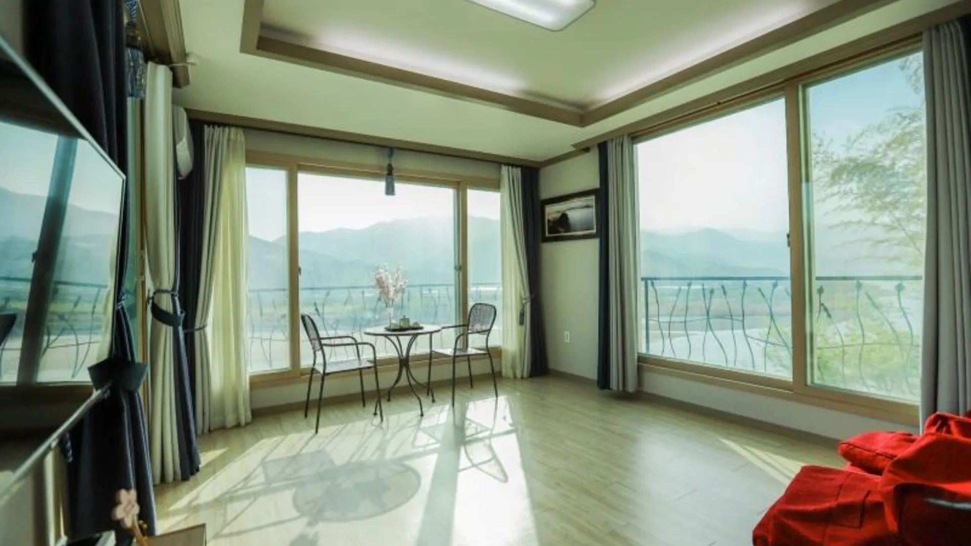 하동 하동 물꽃정원펜션 3성급 게스트하우스 스위트룸