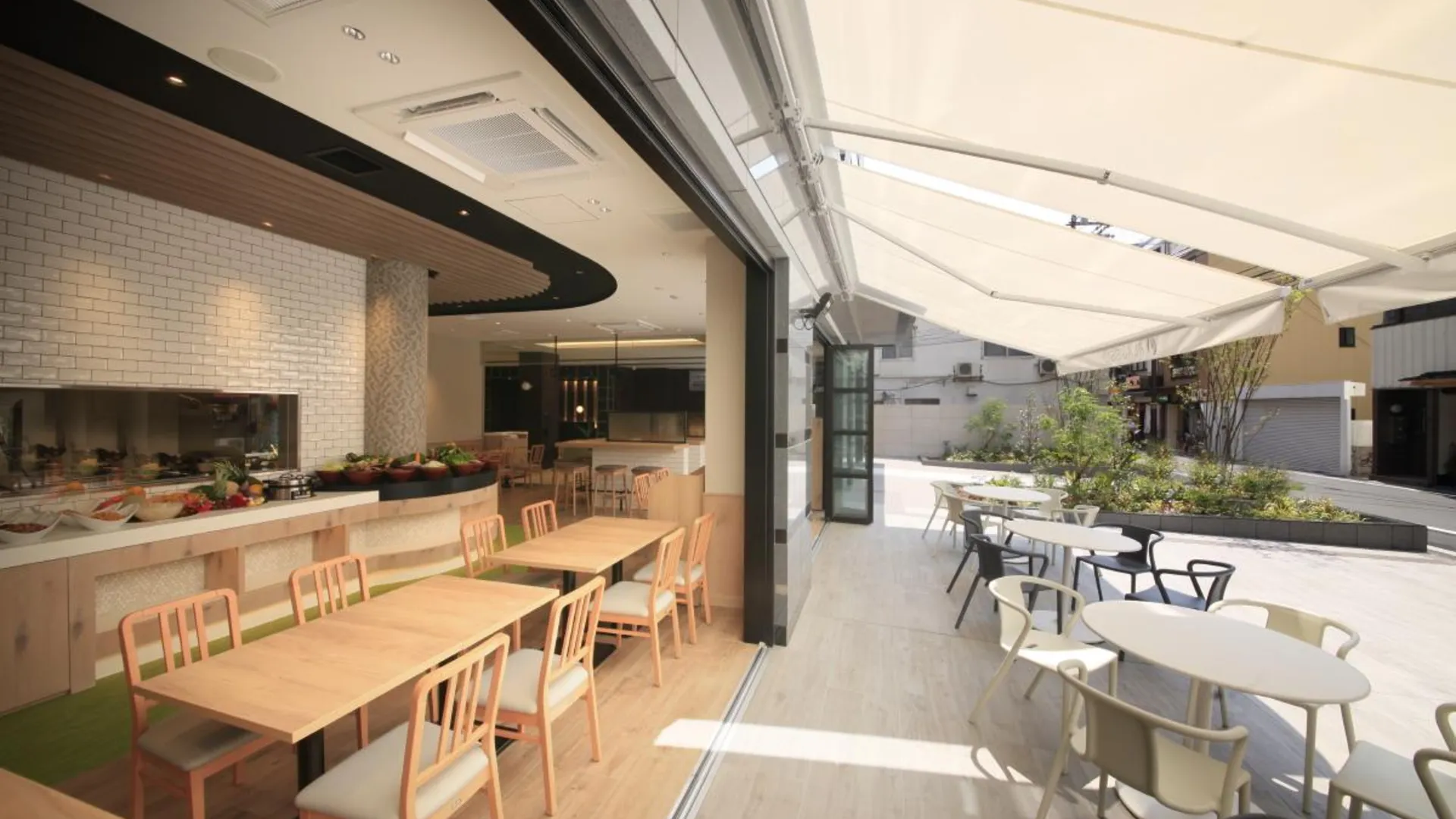 오사카 퀸테사 호텔 오사카 신사이바시 코믹 앤 북 3성급 호텔 수영장