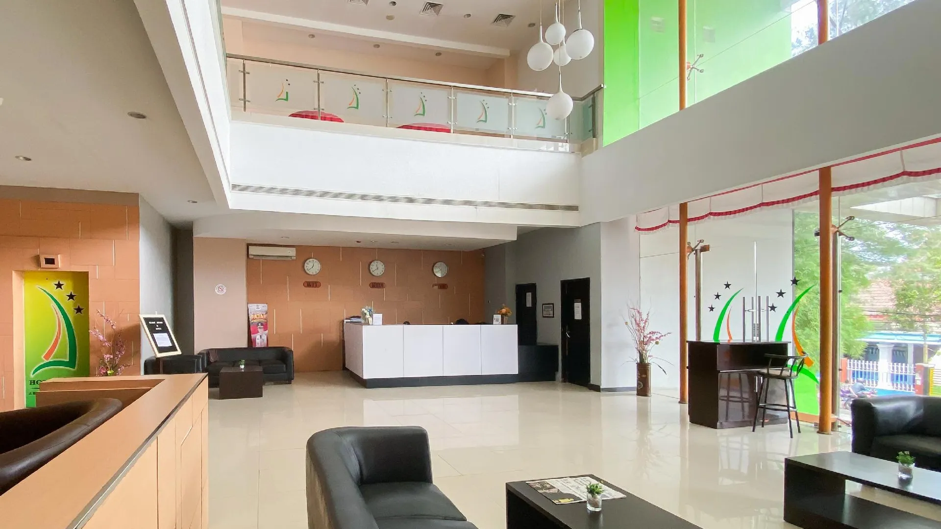 마카사르 Urbanview Hotel Asyra Makassar 3성급 호텔 로비