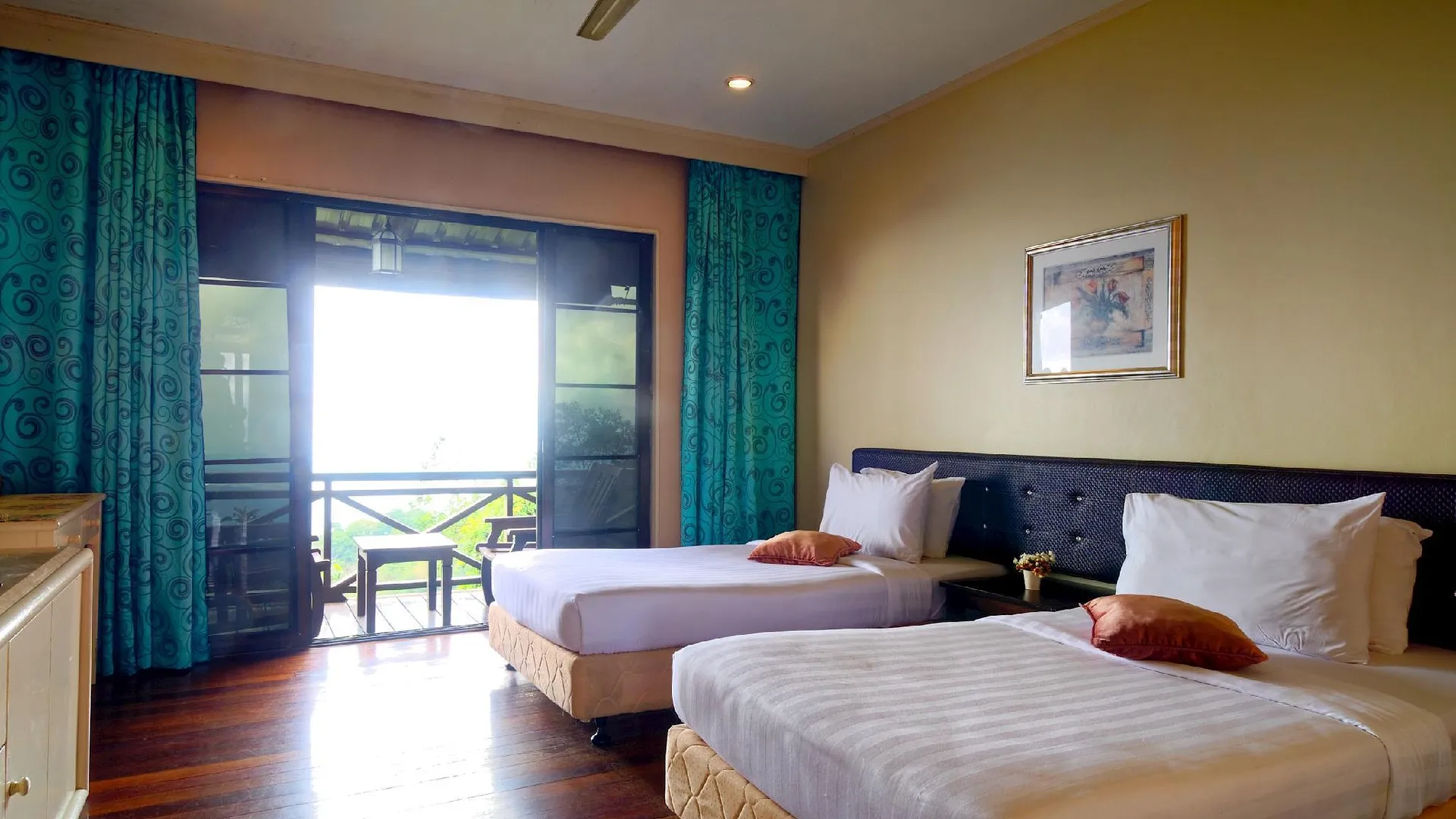 코타키나발루 카시 사양 힐 리조트 3성급 호텔 스위트룸