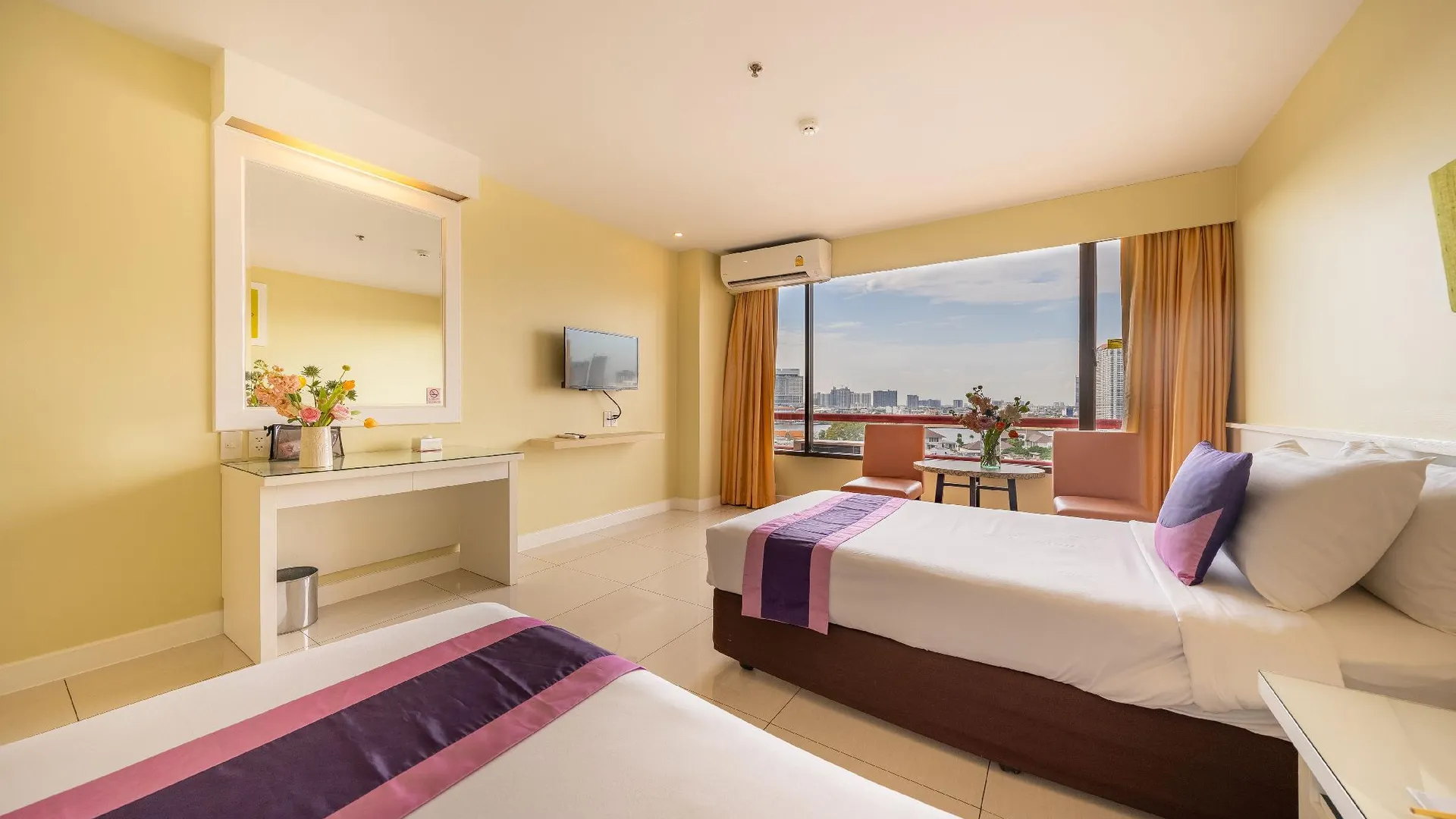 방콕 통타라 리버뷰 호텔 4성급 호텔 객실