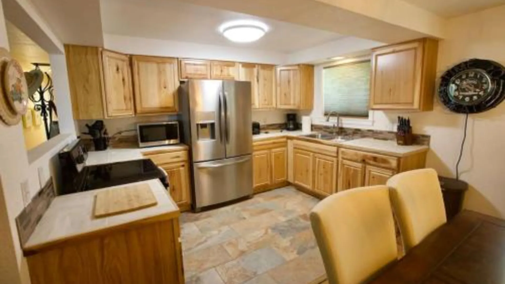 레드몬드 (OR) Centrally Located Redmond Retreat with Pool Table 3성급 싱글룸 수영장