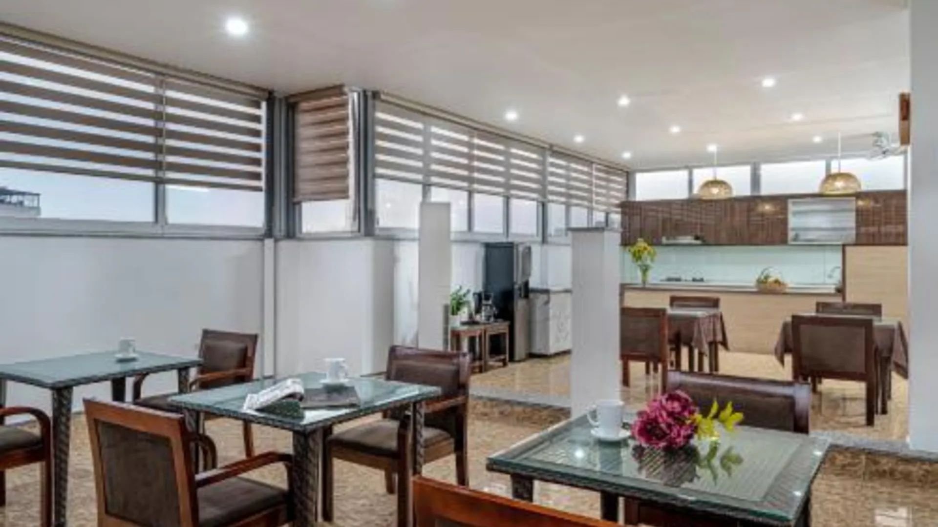 하노이 그레이스 호텔 앤 레지던스 3성급 호텔 스위트룸