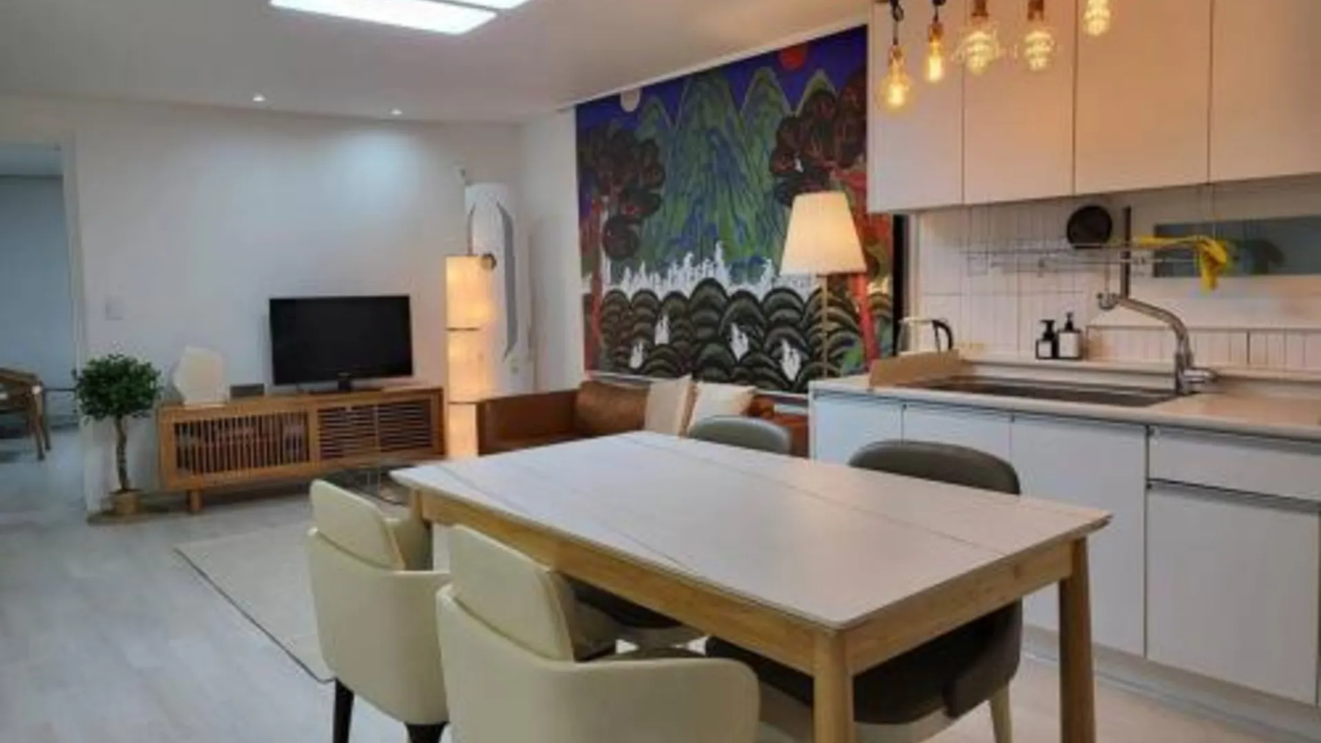 서울 New, Private, 3 rooms, Hongdae, 6 Persons 4성급 싱글룸 로비