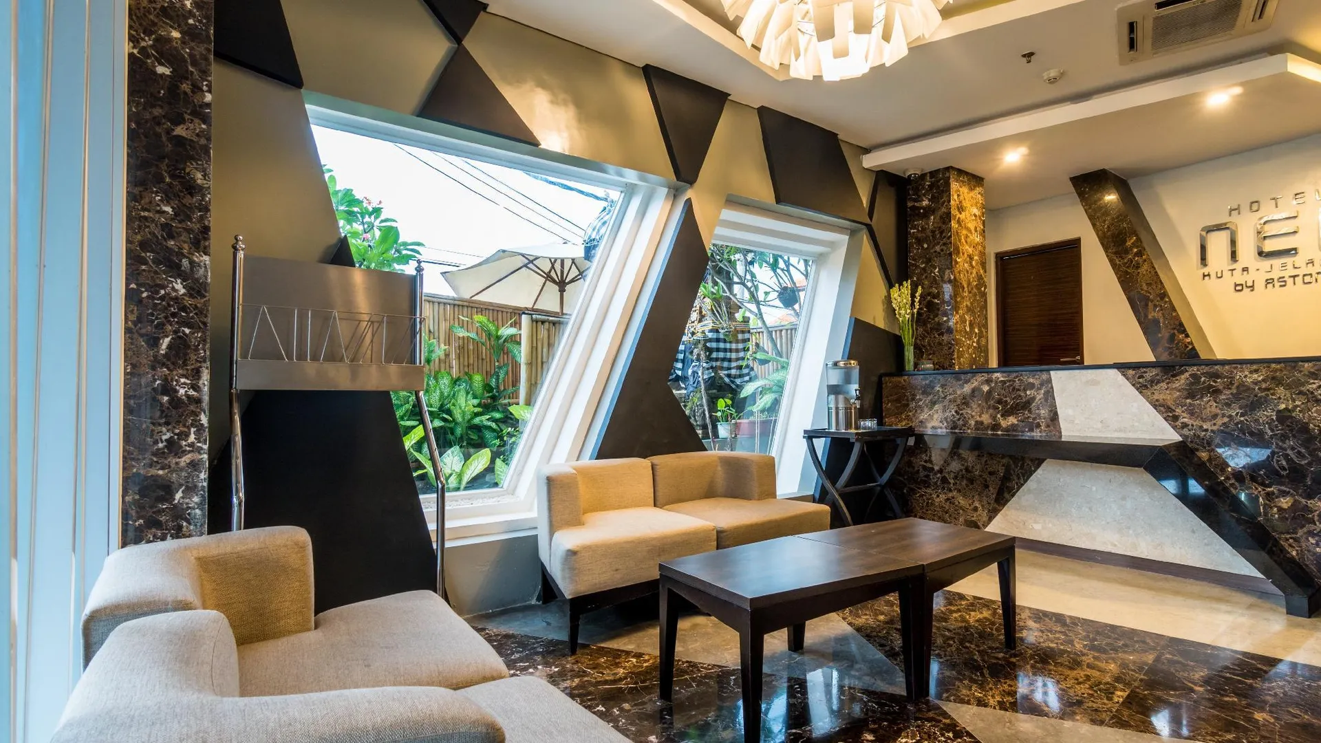 발리 호텔 네오 쿠타 젤란틱 3성급 호텔 로비