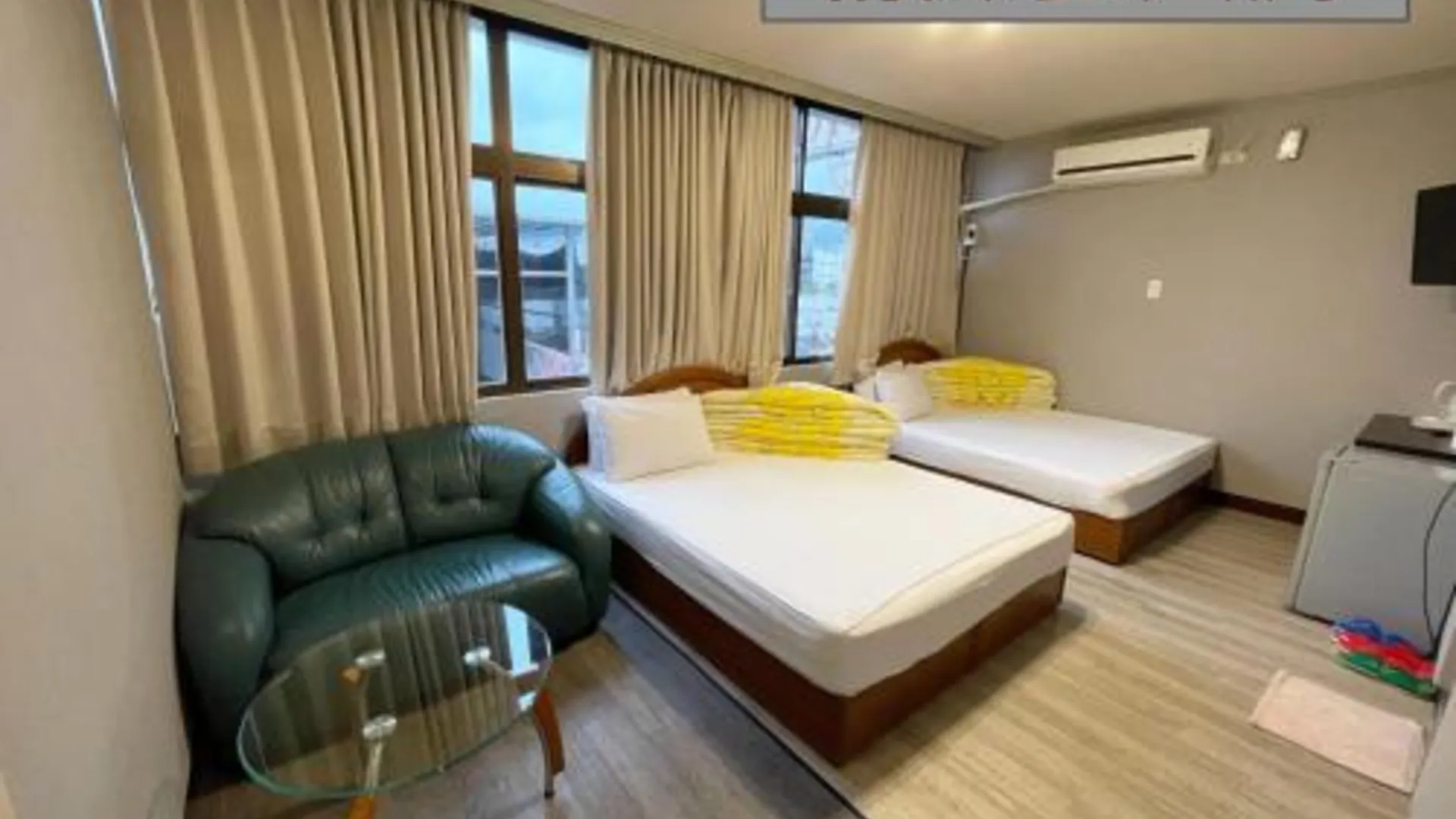 타이베이 이 메이 호텔 호텔 스위트룸