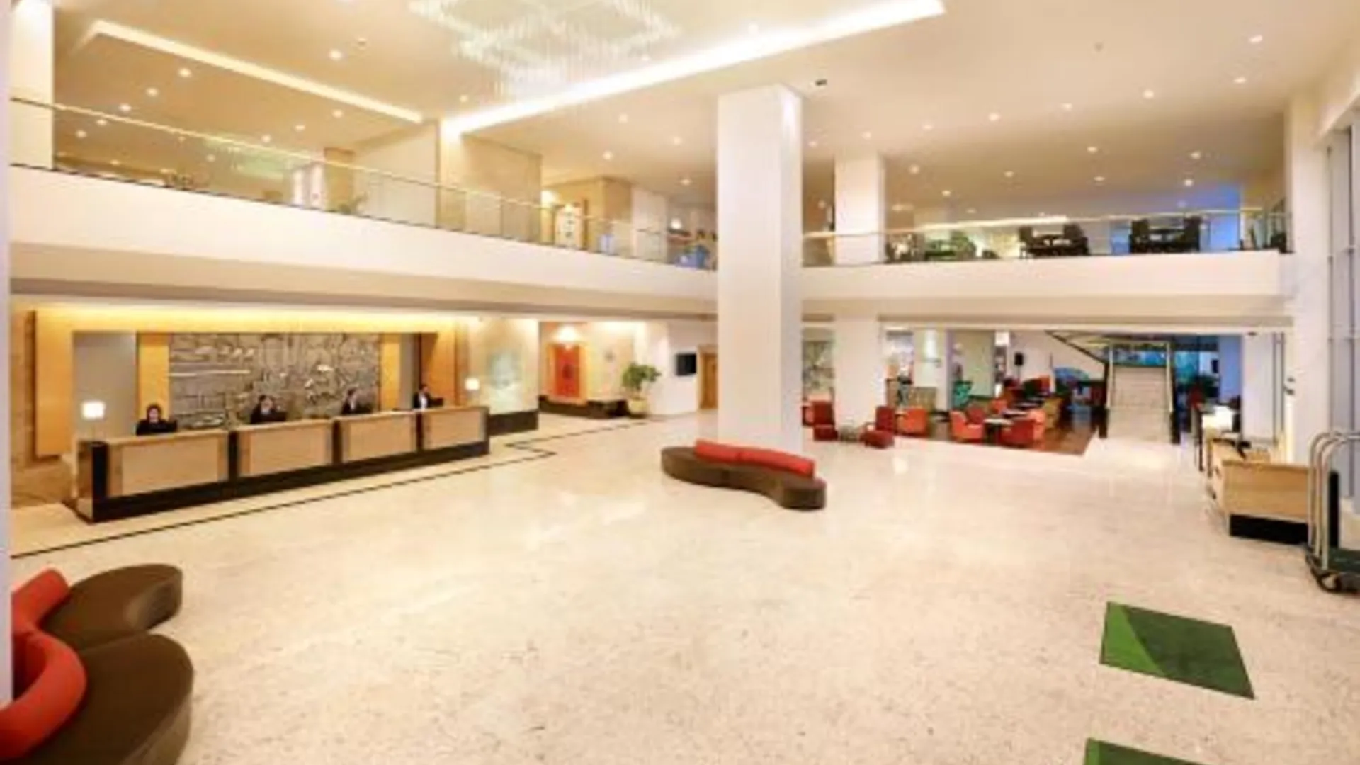 말라카 홀리데이 인 멜라카 바이 IHG 5성급 호텔 수영장