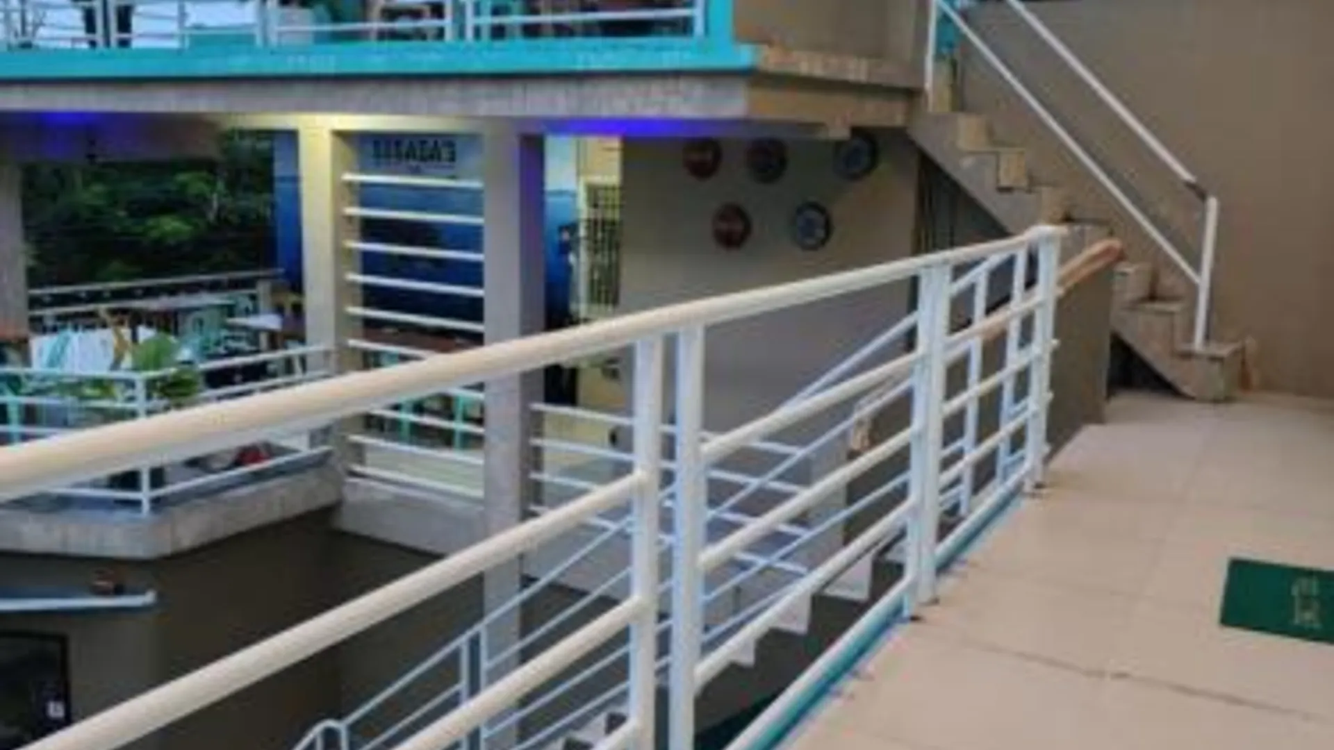 세부 수사다스 인 1성급 호텔 외관