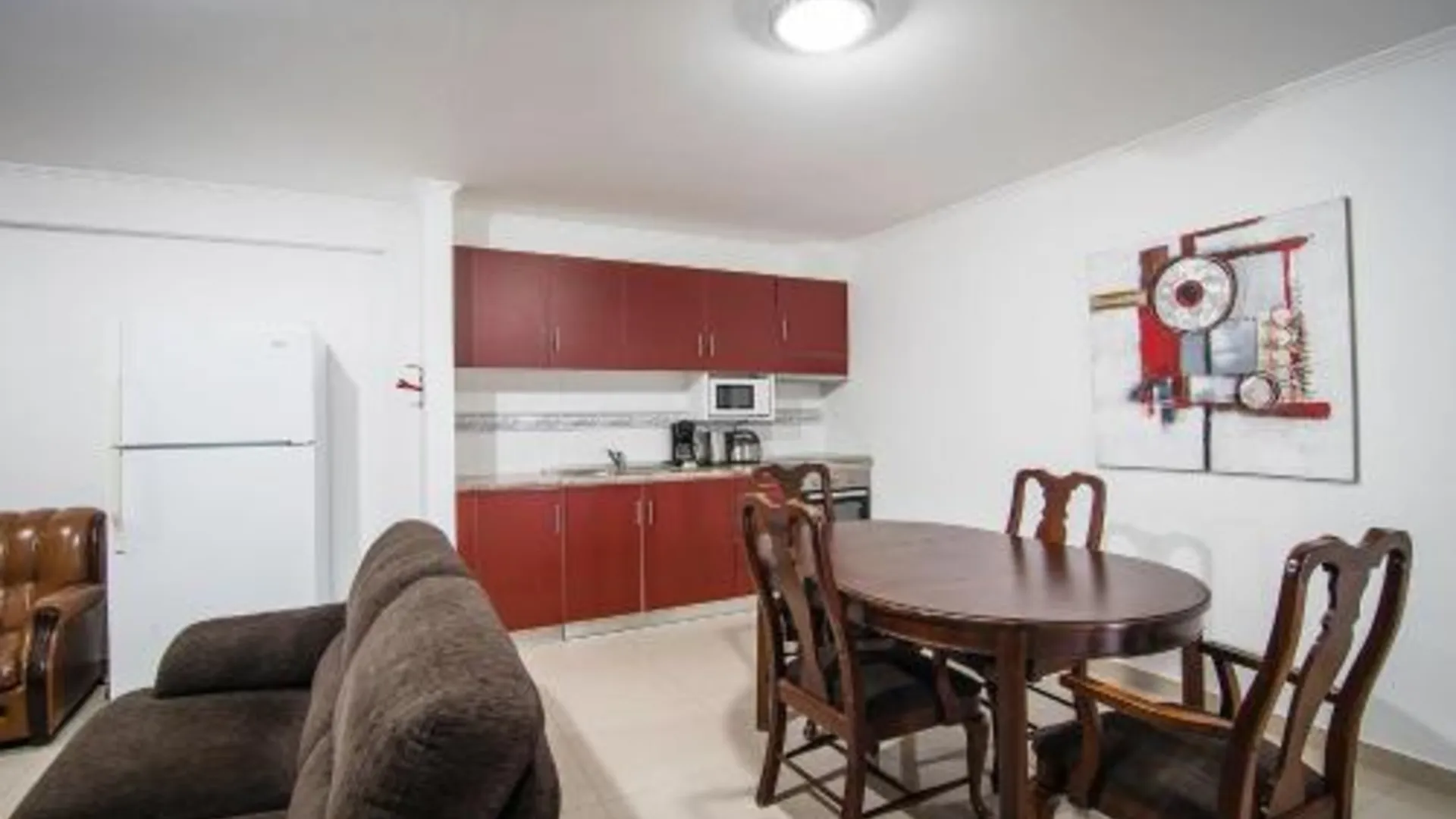 앙그라 두 에루이스무 Costa & Isaias Apartamentos 3성급 호텔 레스토랑