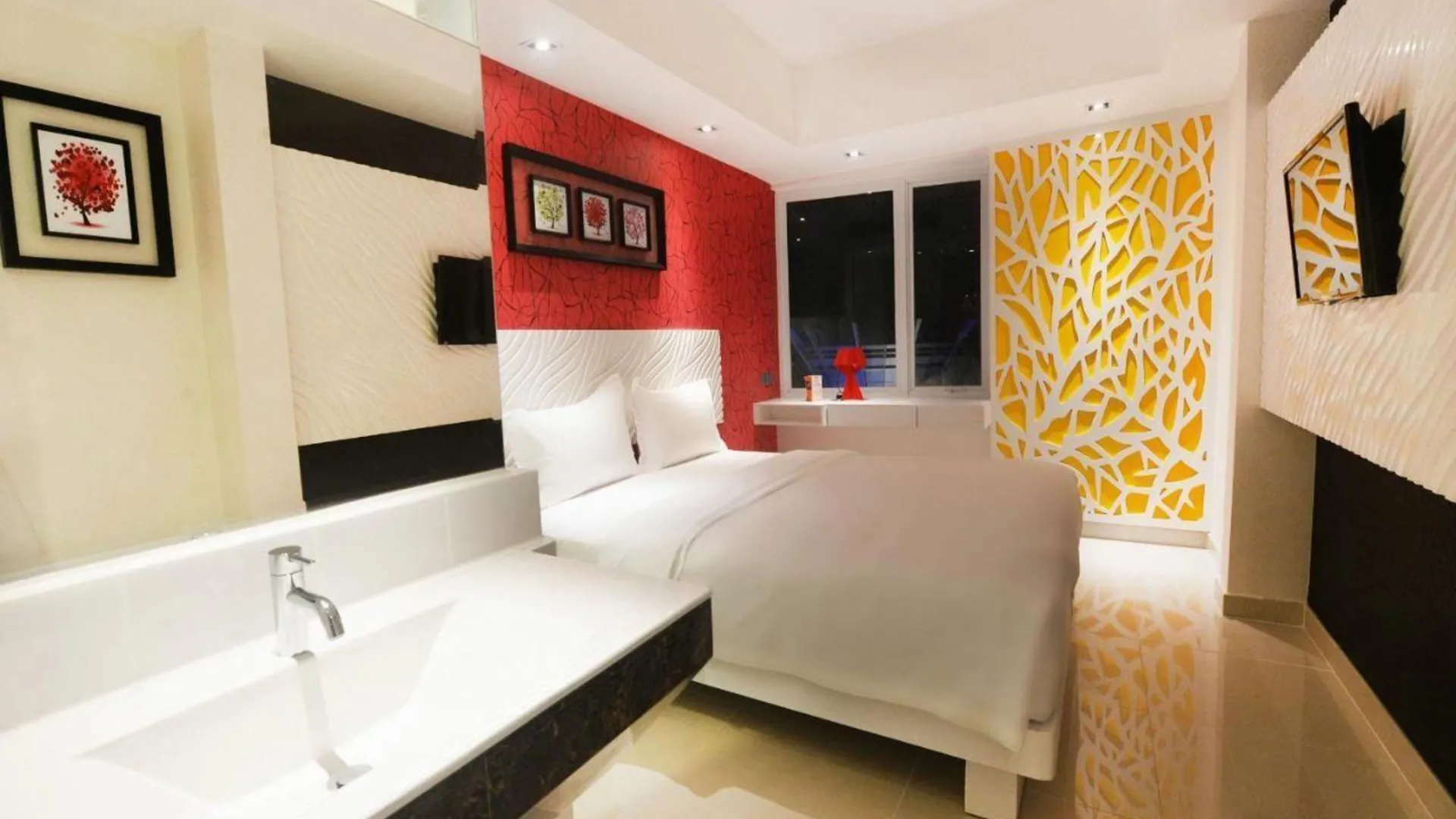 마카사르 카레보시 프리미어 마카사르 4성급 호텔 스위트룸