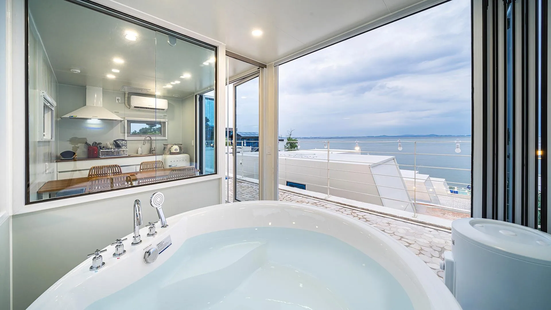 당진 서해 서해랑83 카라반&풀빌라 펜션 2성급 게스트하우스 객실