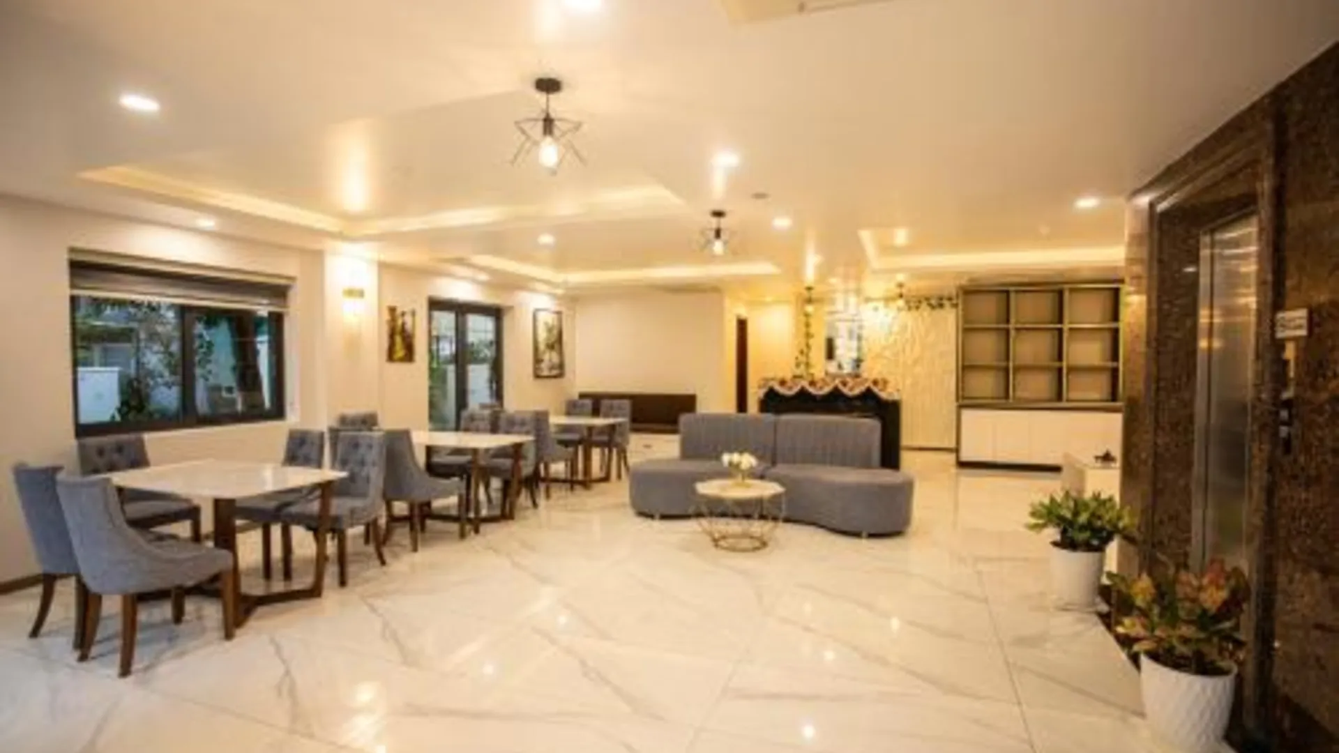 호치민 그랜드 파크 호텔 앤 아파트먼트 푸미흥 3성급 호텔 전망