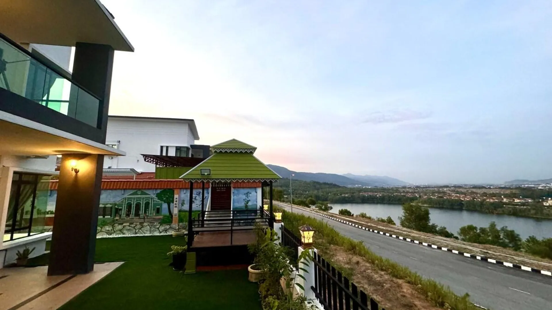 라하트 라핫의 프라이빗 하우스 (m², 침실 8개, 프라이빗 욕실 9개) 4성급 싱글룸 수영장