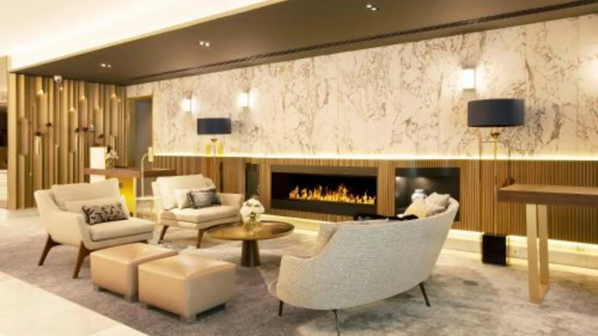 리스본 소피텔 리스본 리베르다데 5성급 호텔 로비