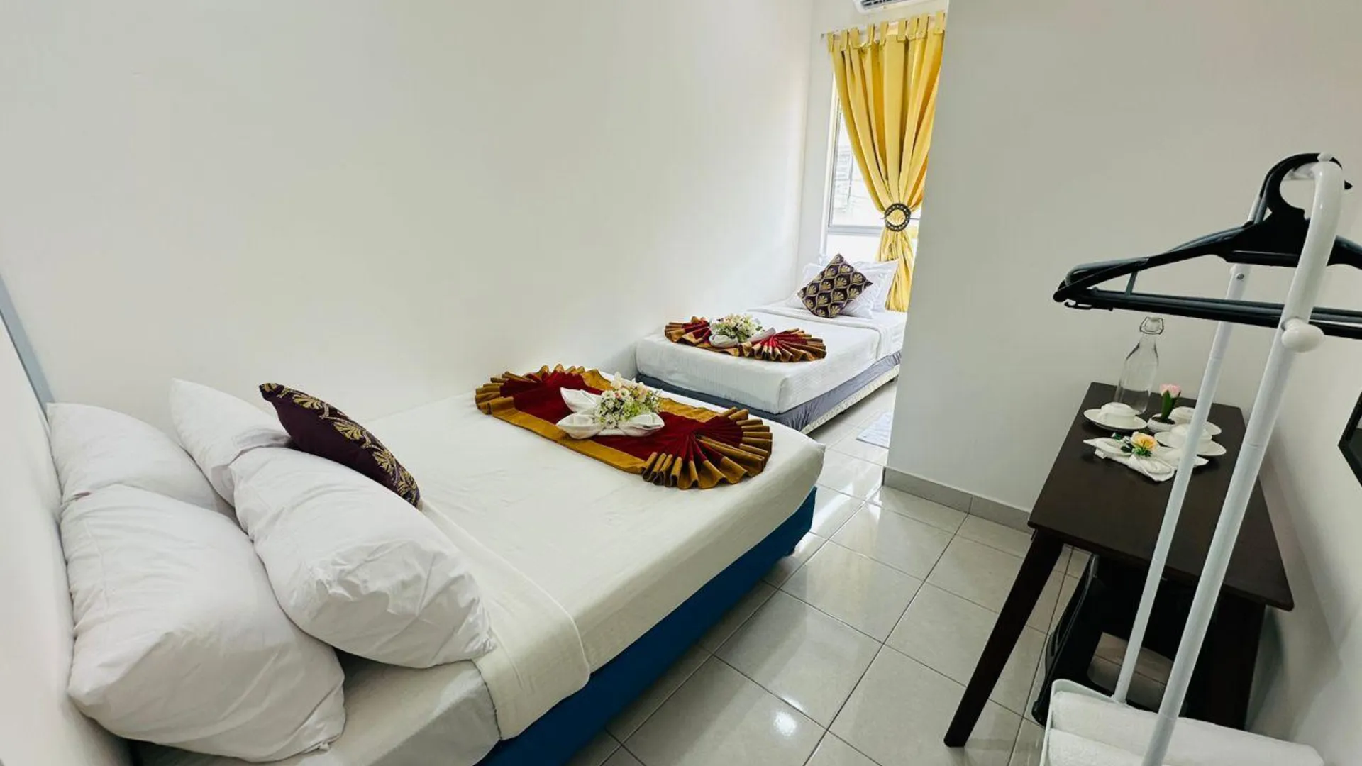 라웁 Raub Sutera 2성급 호텔 외관