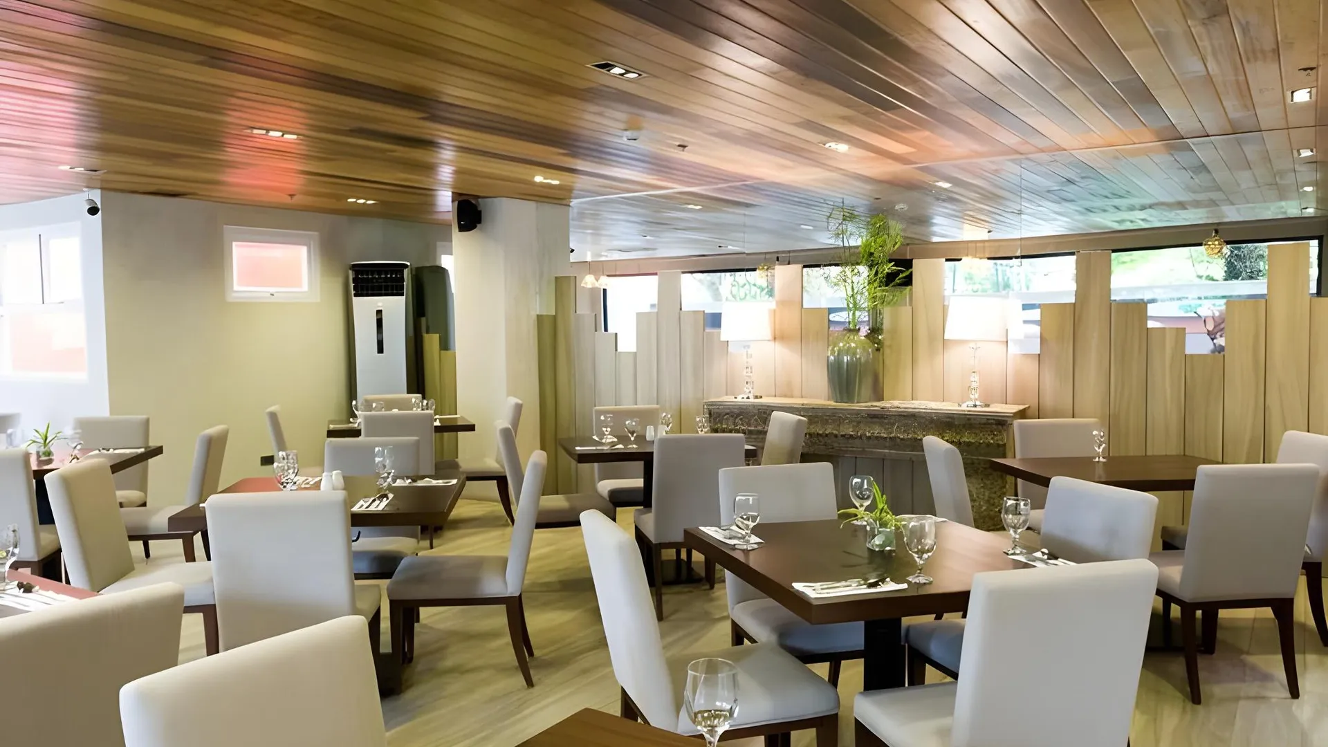 세부 세부 언클 톰스 캐빈 호텔 파워드 바이 코코텔 3성급 호텔 객실