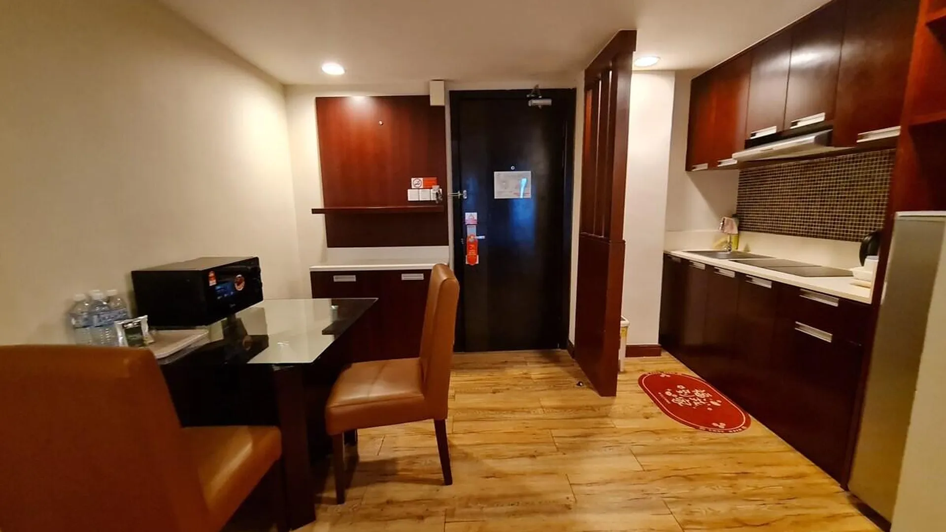 코타키나발루 시티 센터의 프라이빗 하우스 (495m², 침실 1개, 프라이빗 욕실 1개) 2성급 싱글룸 로비