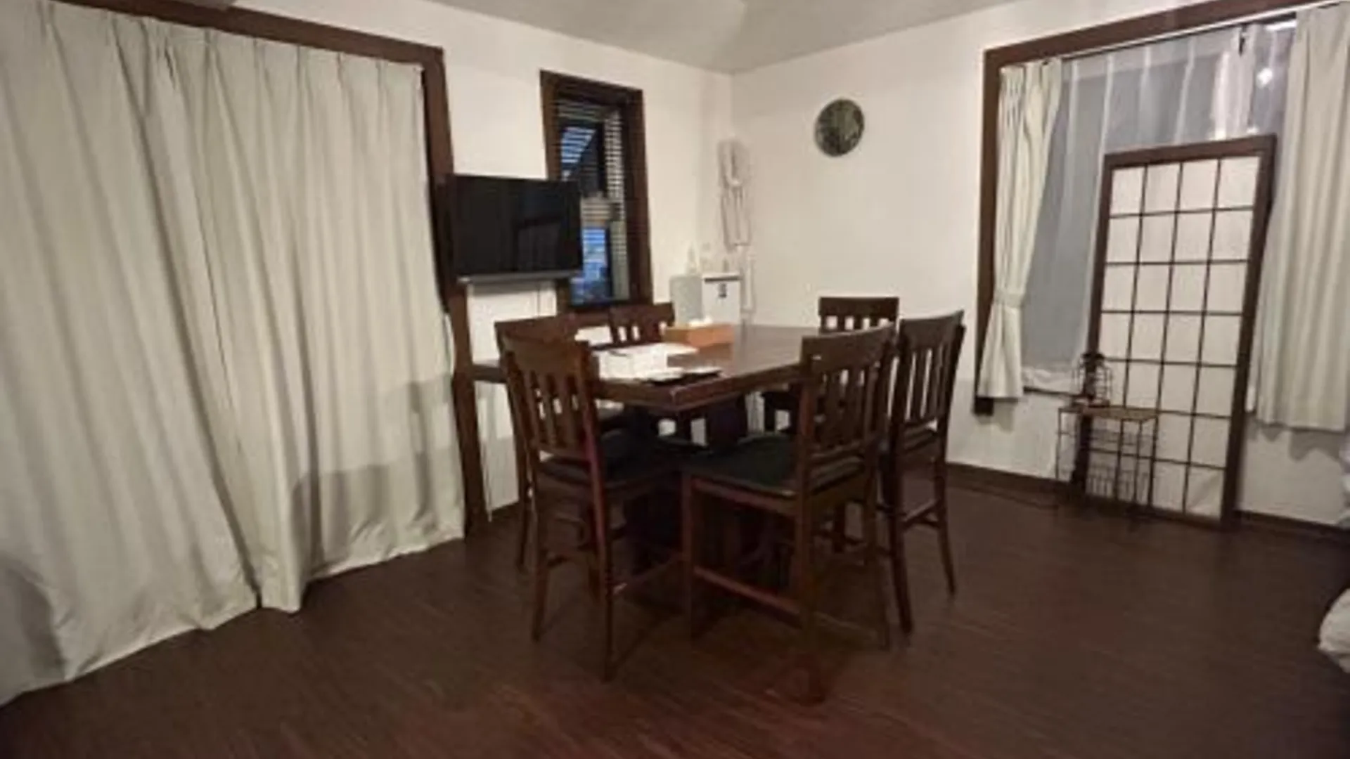 오키나와 본섬 Pine house in Churaumi 2성급 게스트하우스 레스토랑