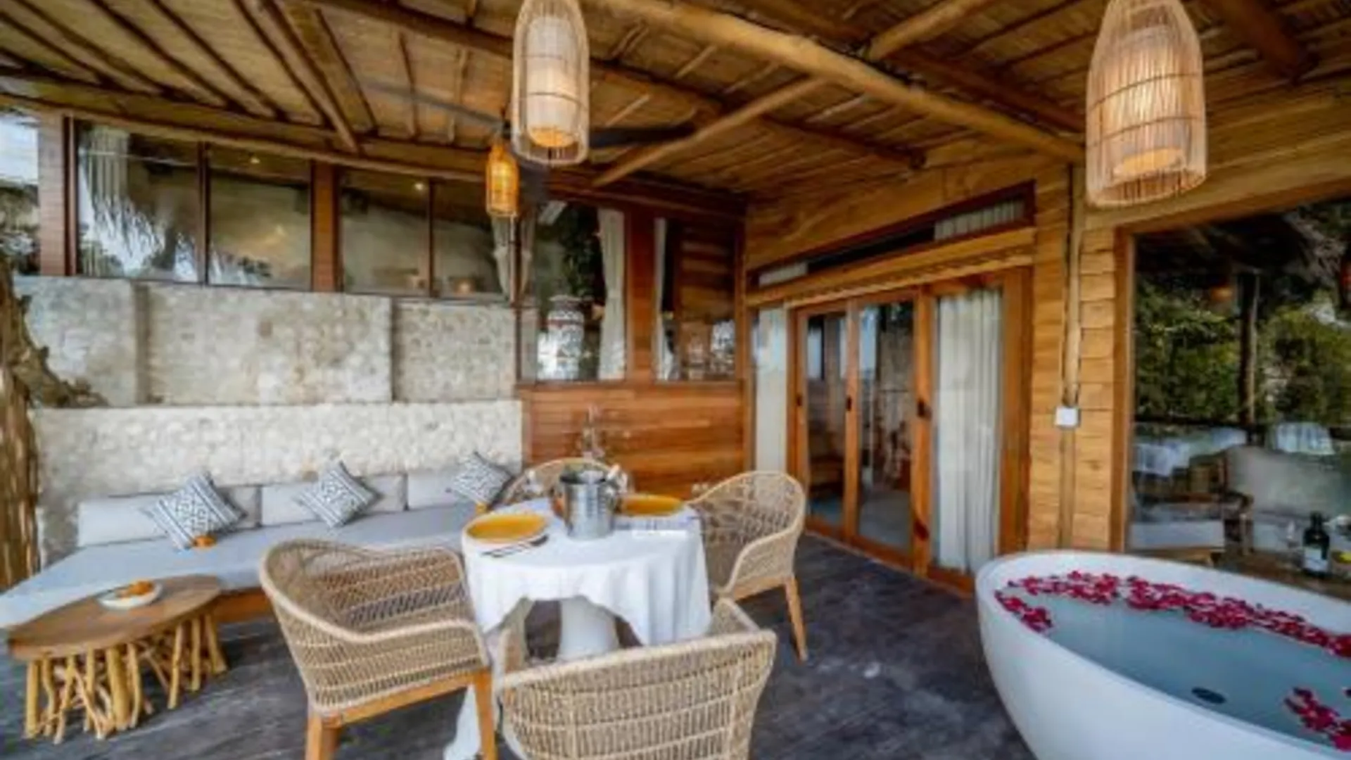 발리 The Korowai 4성급 호텔 레스토랑