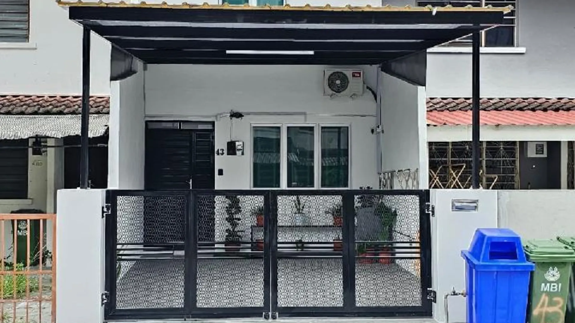 이포 캄풍 자와의 프라이빗 하우스 (m², 침실 3개, 프라이빗 욕실 2개) 2성급 싱글룸 레스토랑