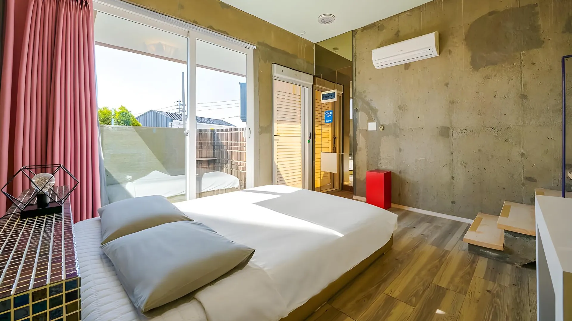 남해 인누드 펜션 4성급 게스트하우스 스위트룸