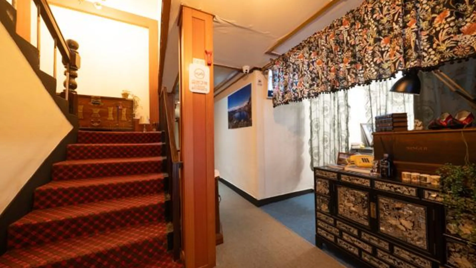 서울 신림 백두강산 호텔 외관