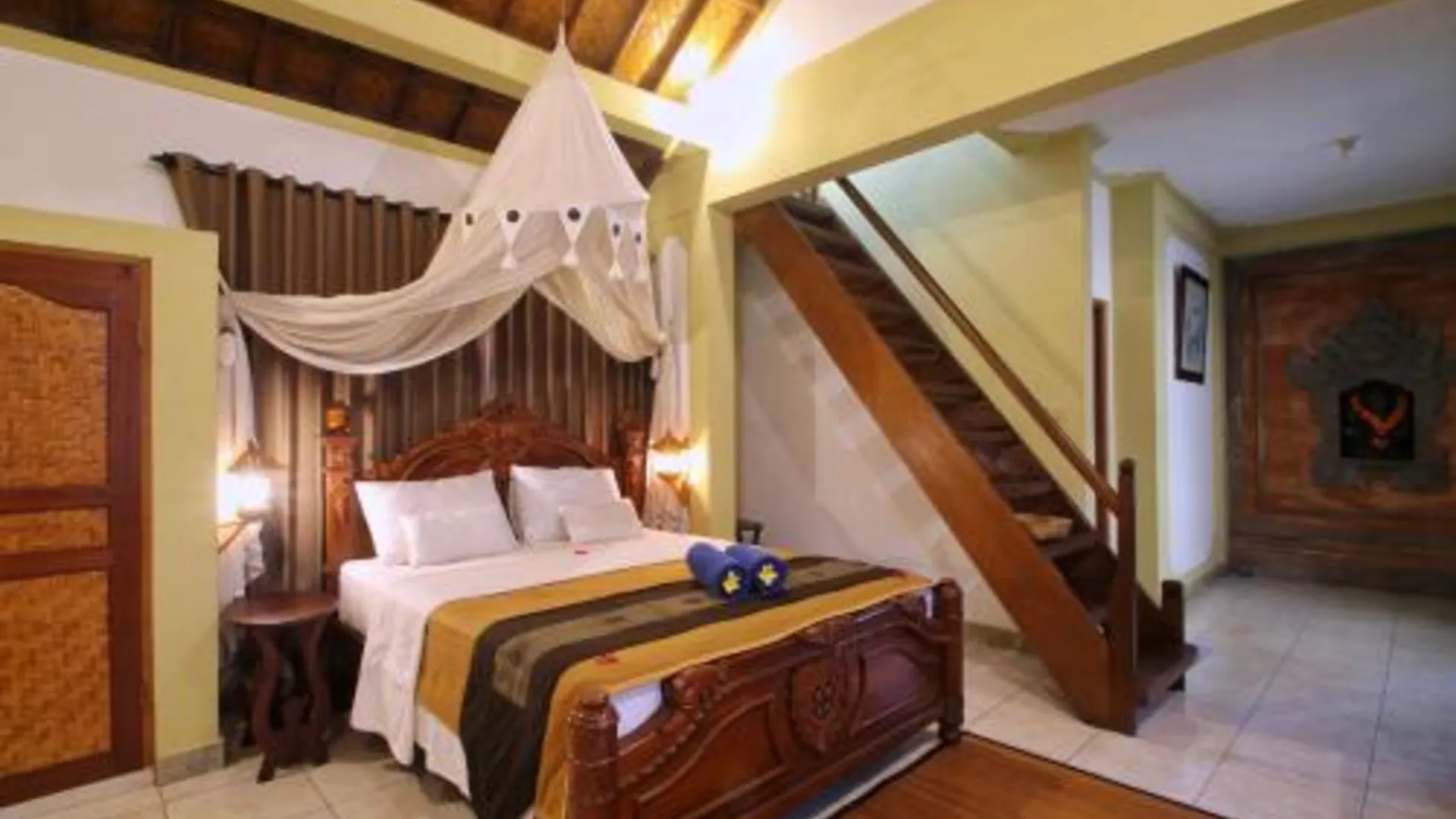 발리 히비스커스 코티지 5성급 게스트하우스 스위트룸