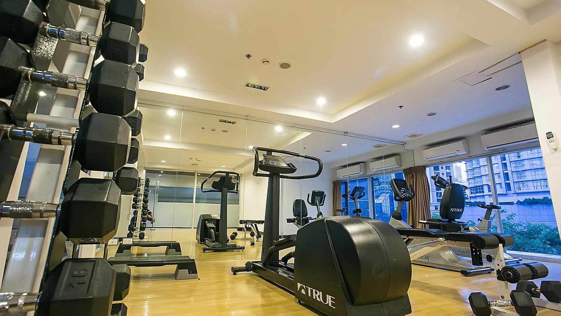 방콕 더 엠버시 사톤 3성급 호텔 객실