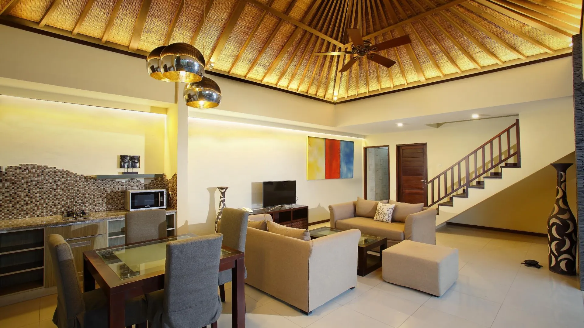 발리 랄라사 빌라 4성급 호텔 부대시설