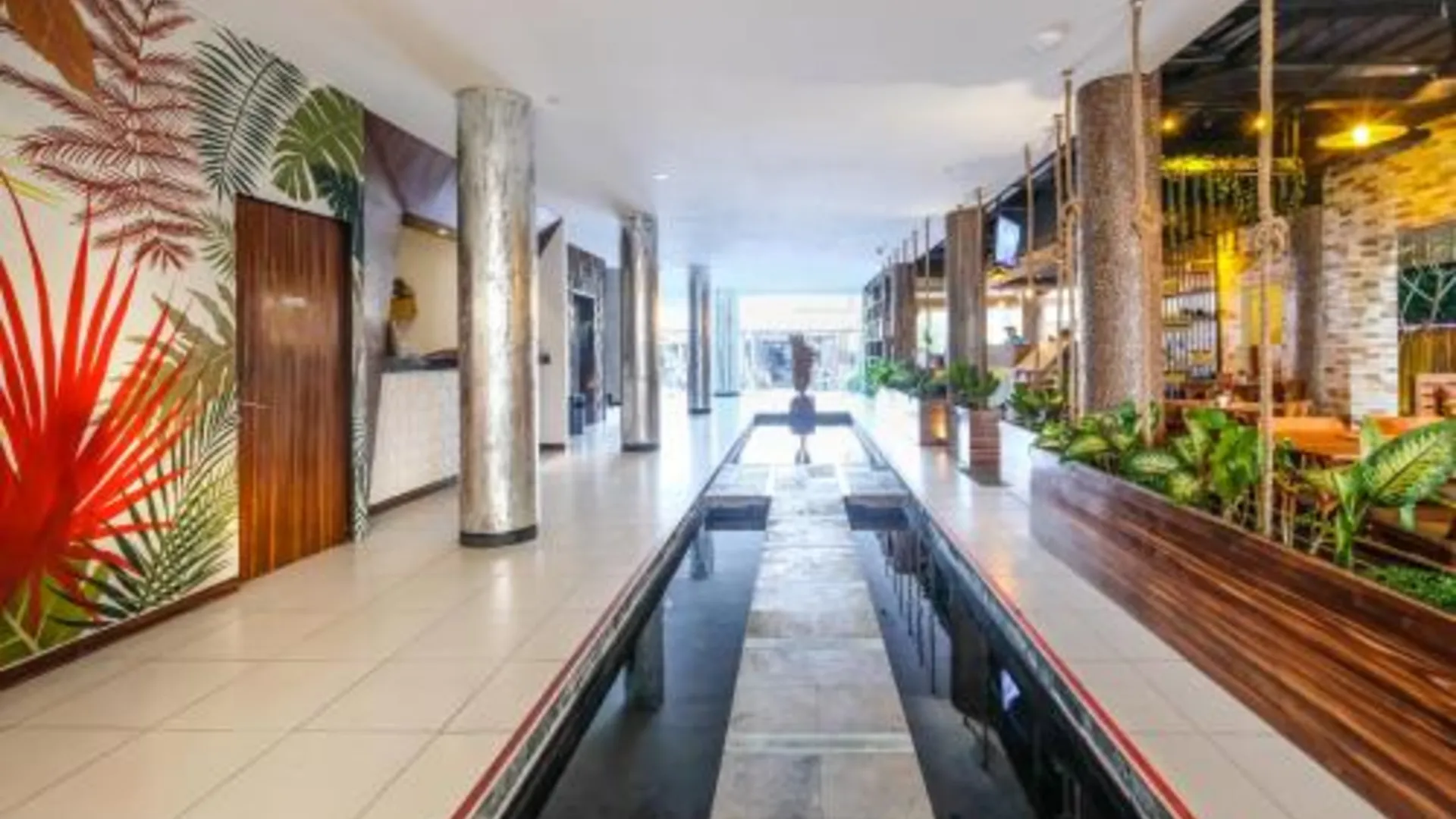 발리 파필론 에코비치 3성급 호텔 로비