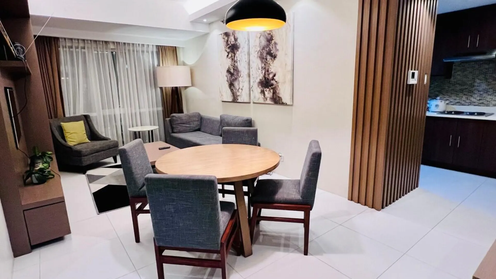 세부 세부 시티의 아파트먼트 (80m², 침실 2개, 프라이빗 욕실 2개) 4성급 싱글룸 수영장