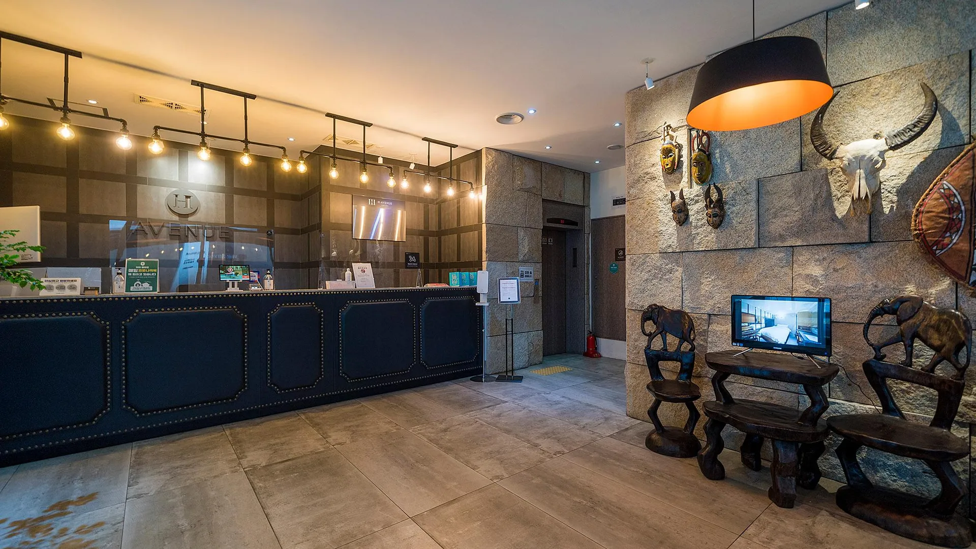 서울 에이치 에비뉴 호텔 역삼 2성급 호텔 스위트룸