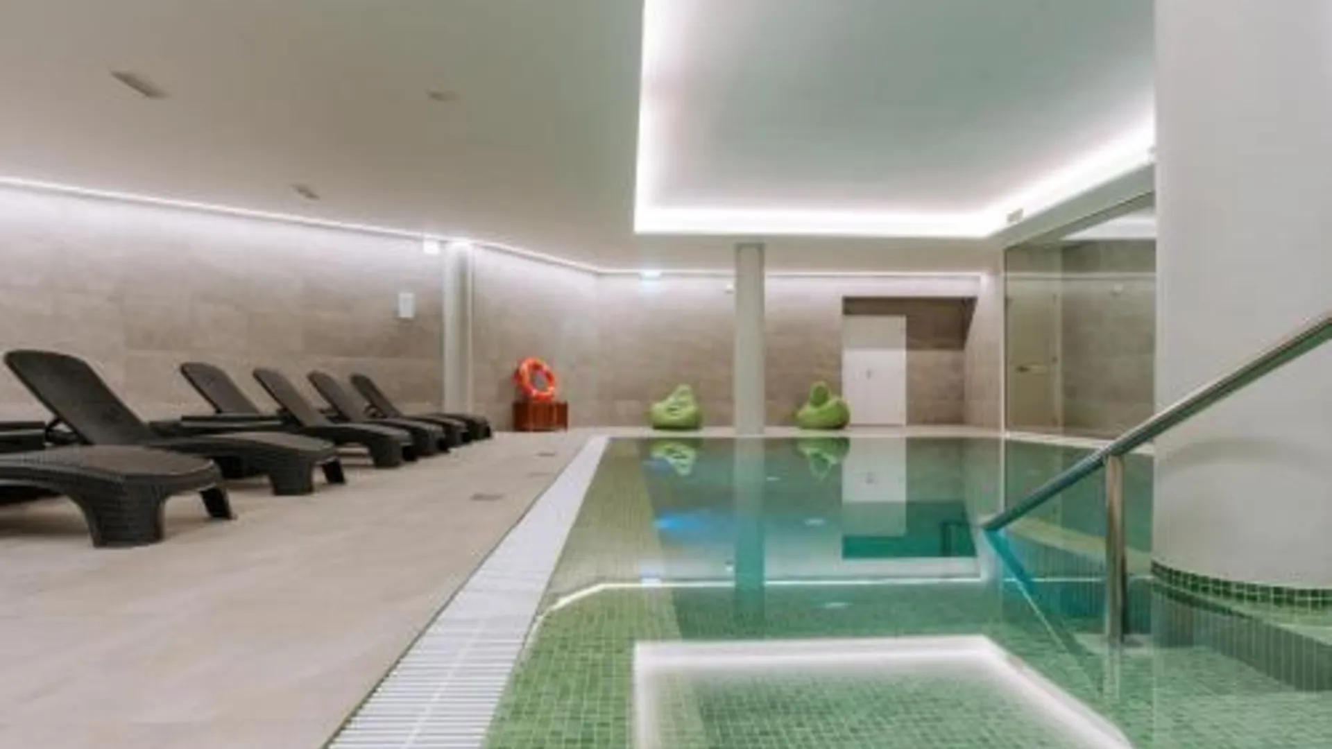 마데이라 섬 Hotel Euro Moniz 3성급 호텔 로비