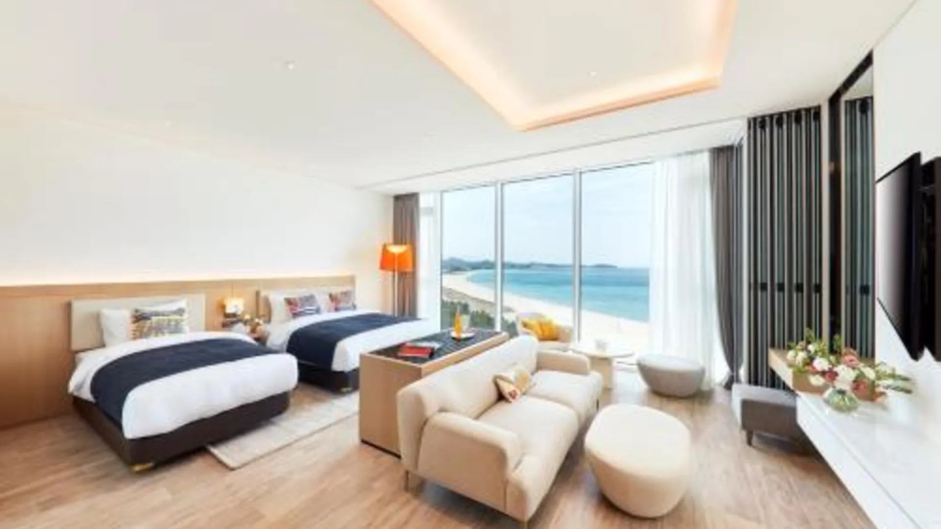 속초 르네블루 바이 쏠비치 4성급 호텔 스위트룸