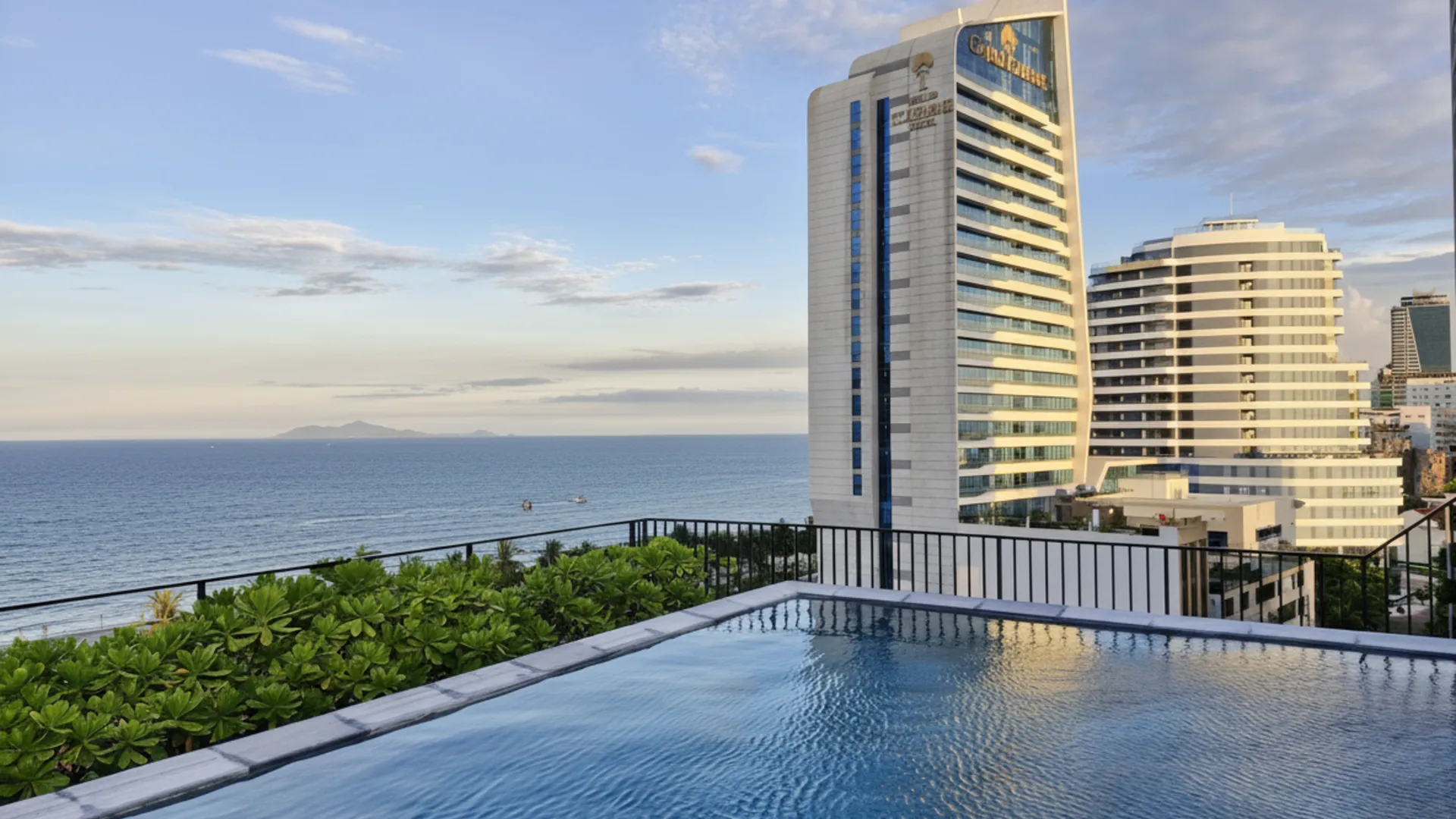 다낭 JBAY 비치프론트 부티크 호텔 4성급 호텔 로비