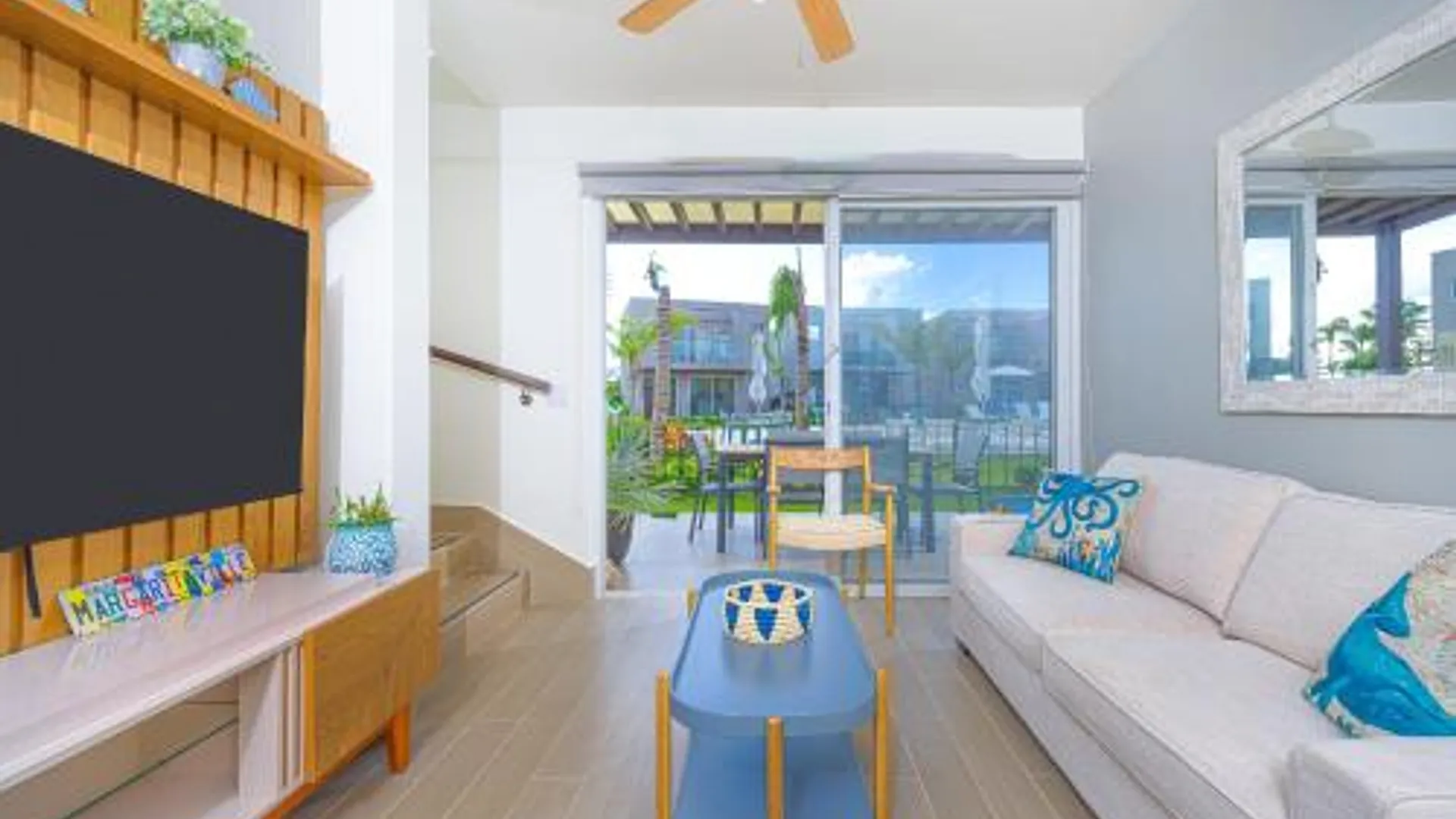 엘 파호날 Villas The Tides by Playa Caracol Resorts 5성급 게스트하우스 스위트룸