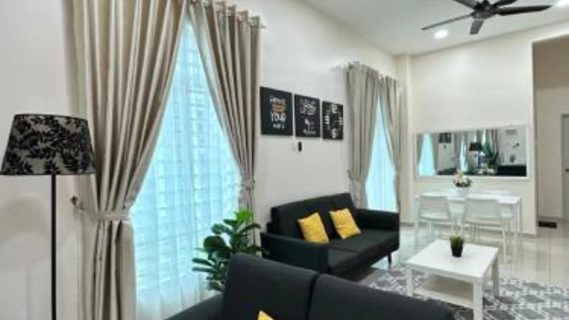 말라카 자신의 프라이빗 하우스 (132m², 침실 4개, 프라이빗 욕실 2개) 4성급 싱글룸 스위트룸