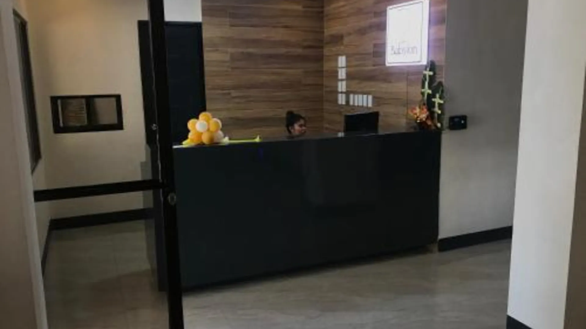 세부 바빌론 오슬롭 코스트 게스트하우스 2성급 호텔 스위트룸