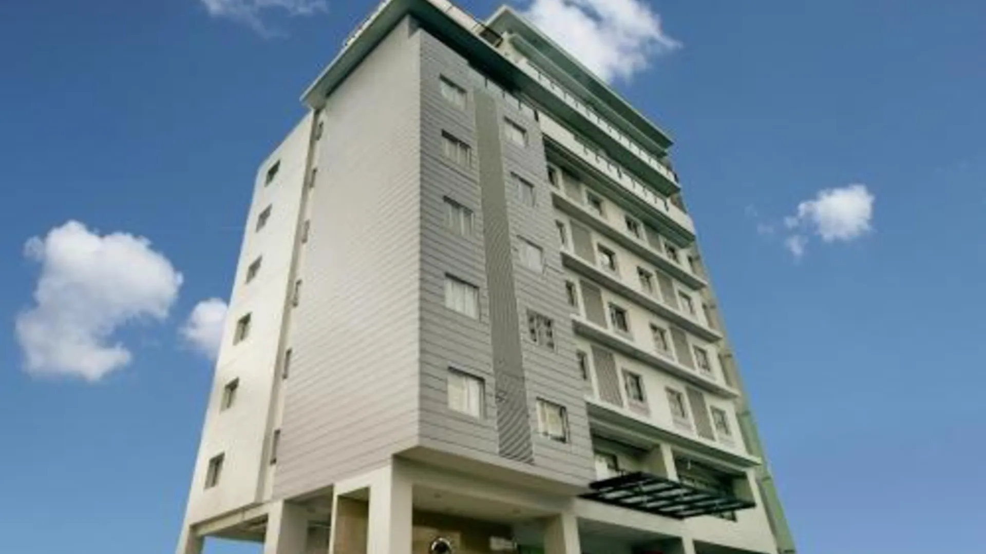 세부 제레니티 호텔 앤 스위트 2성급 호텔 수영장