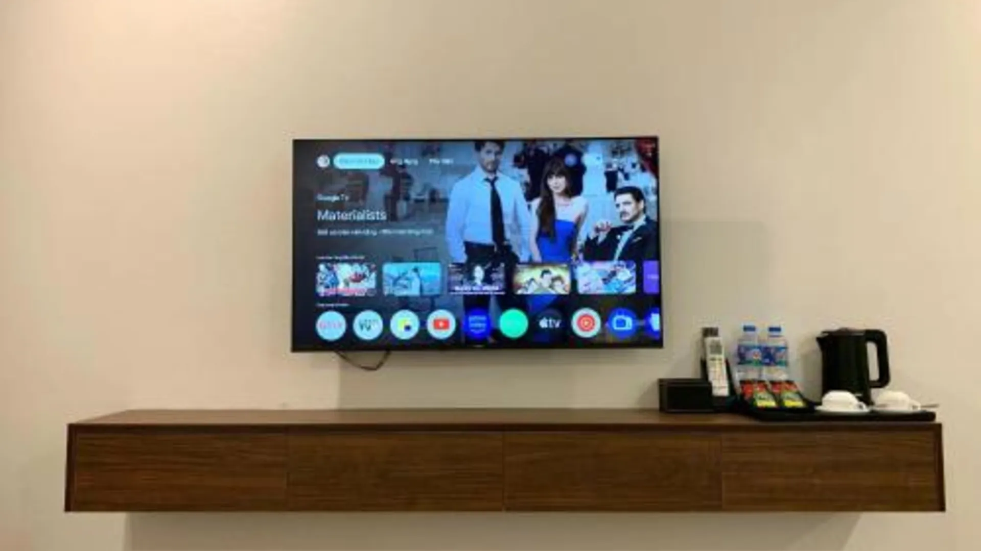 하노이 피오루스 에어포트 호텔 3성급 호텔 스위트룸