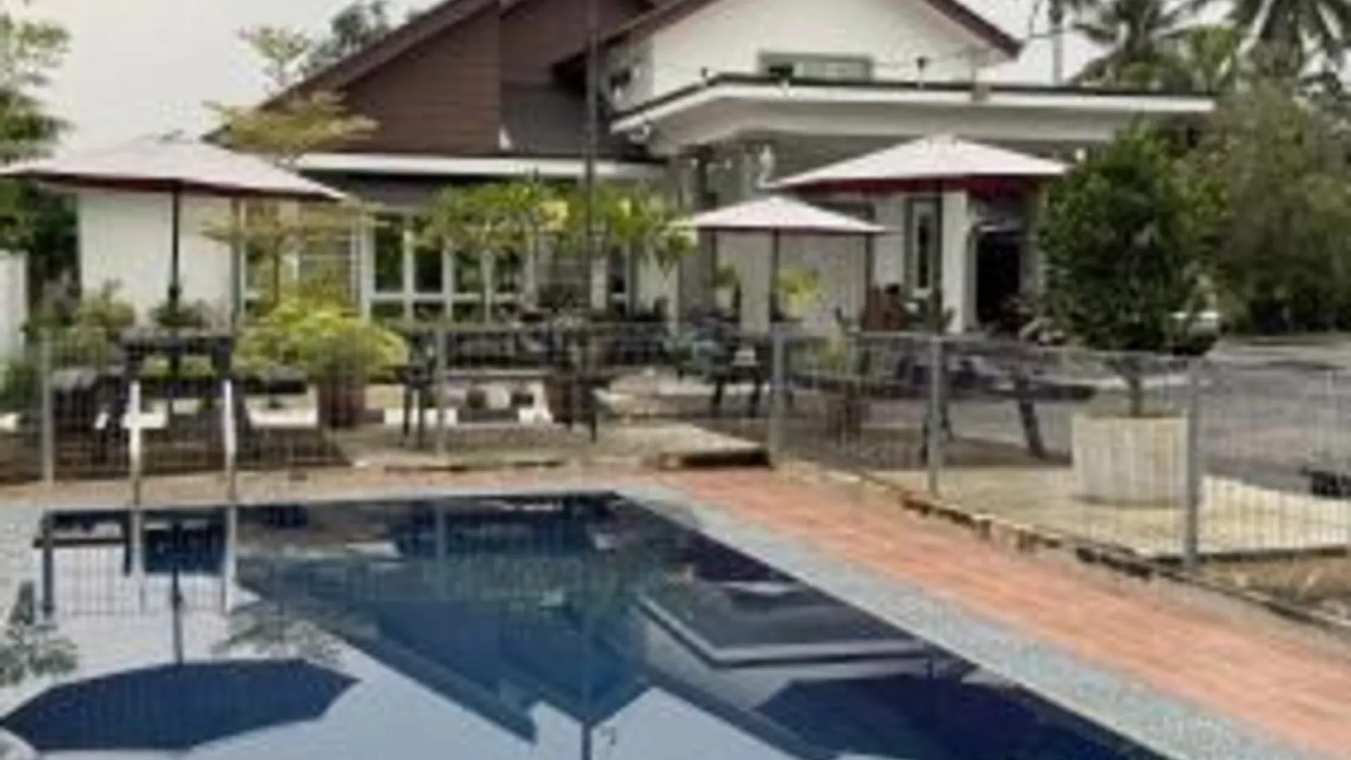 클랑 Studio Suite II Sani Villa Legacy 5성급 호텔 외관