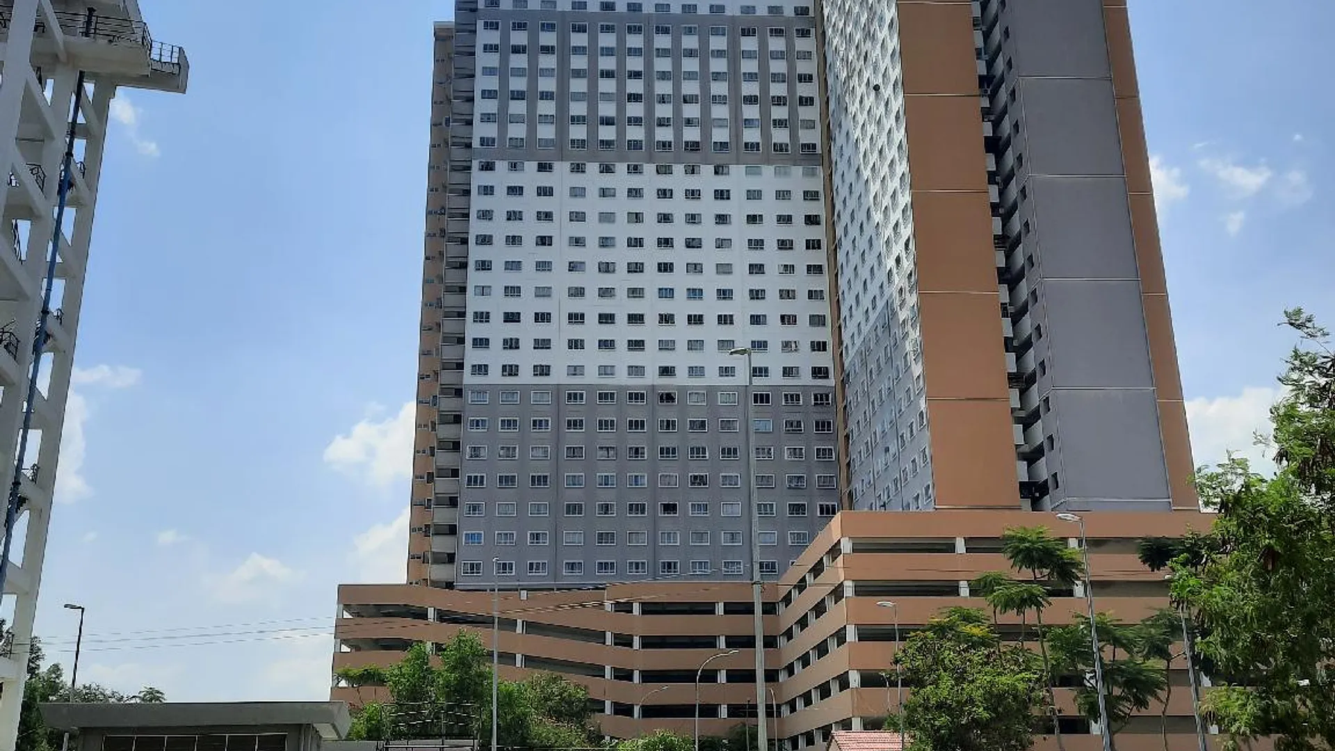 쿠알라테렝가누 바투 부록의 아파트먼트 (840m², 침실 3개, 프라이빗 욕실 2개) 3성급 싱글룸 수영장