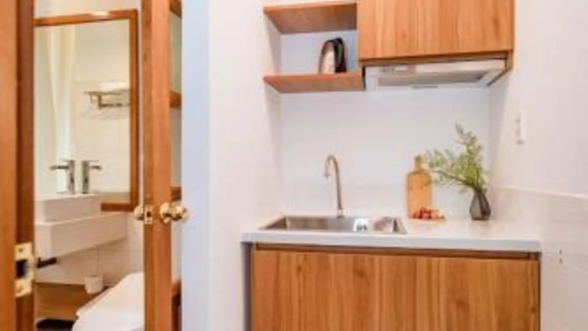 호치민 알파 스타일 응오반남 4성급 게스트하우스 전망