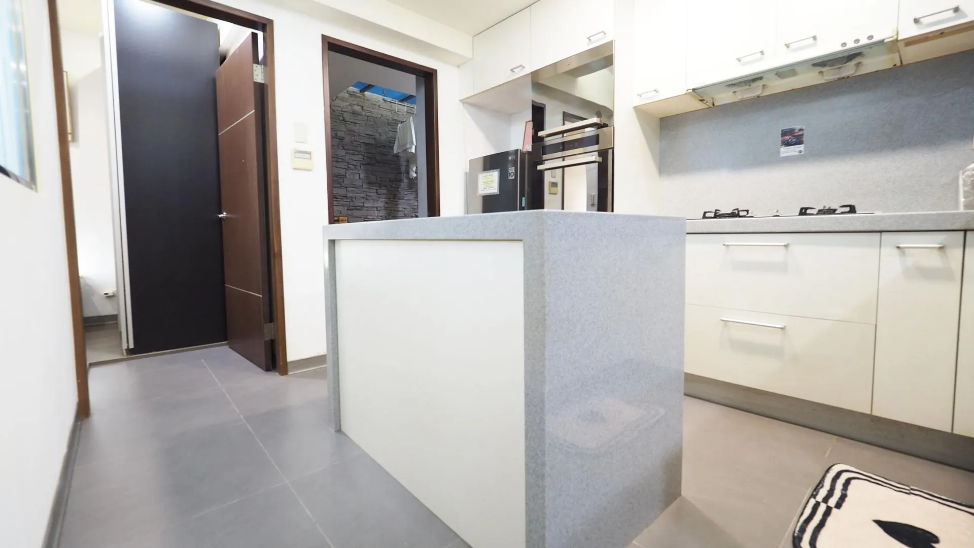 타이베이 쑹산 구의 아파트먼트 (100m², 침실 3개, 프라이빗 욕실 2개) 2성급 싱글룸 수영장